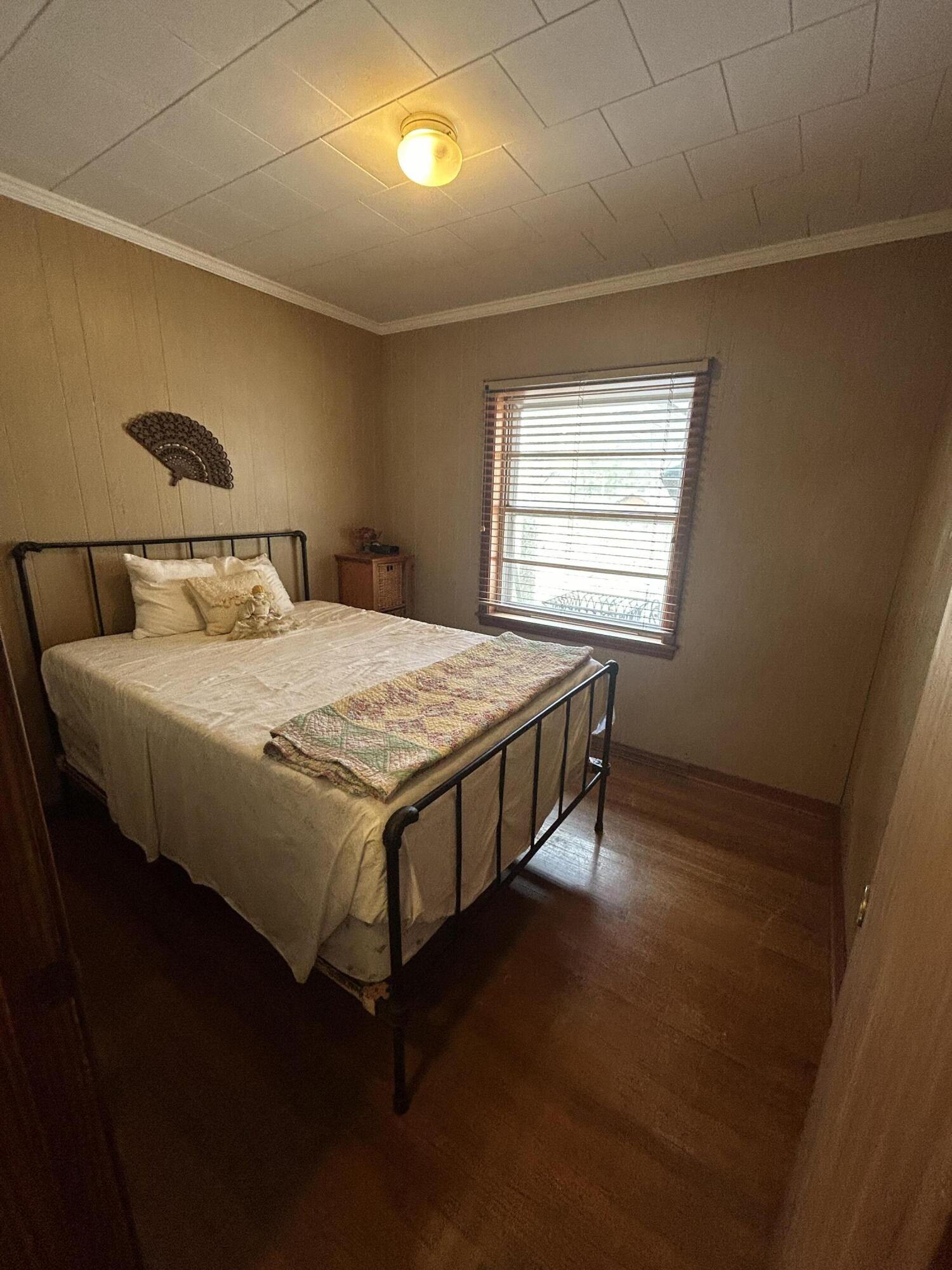 METES & BOUNDS - Residential Lease