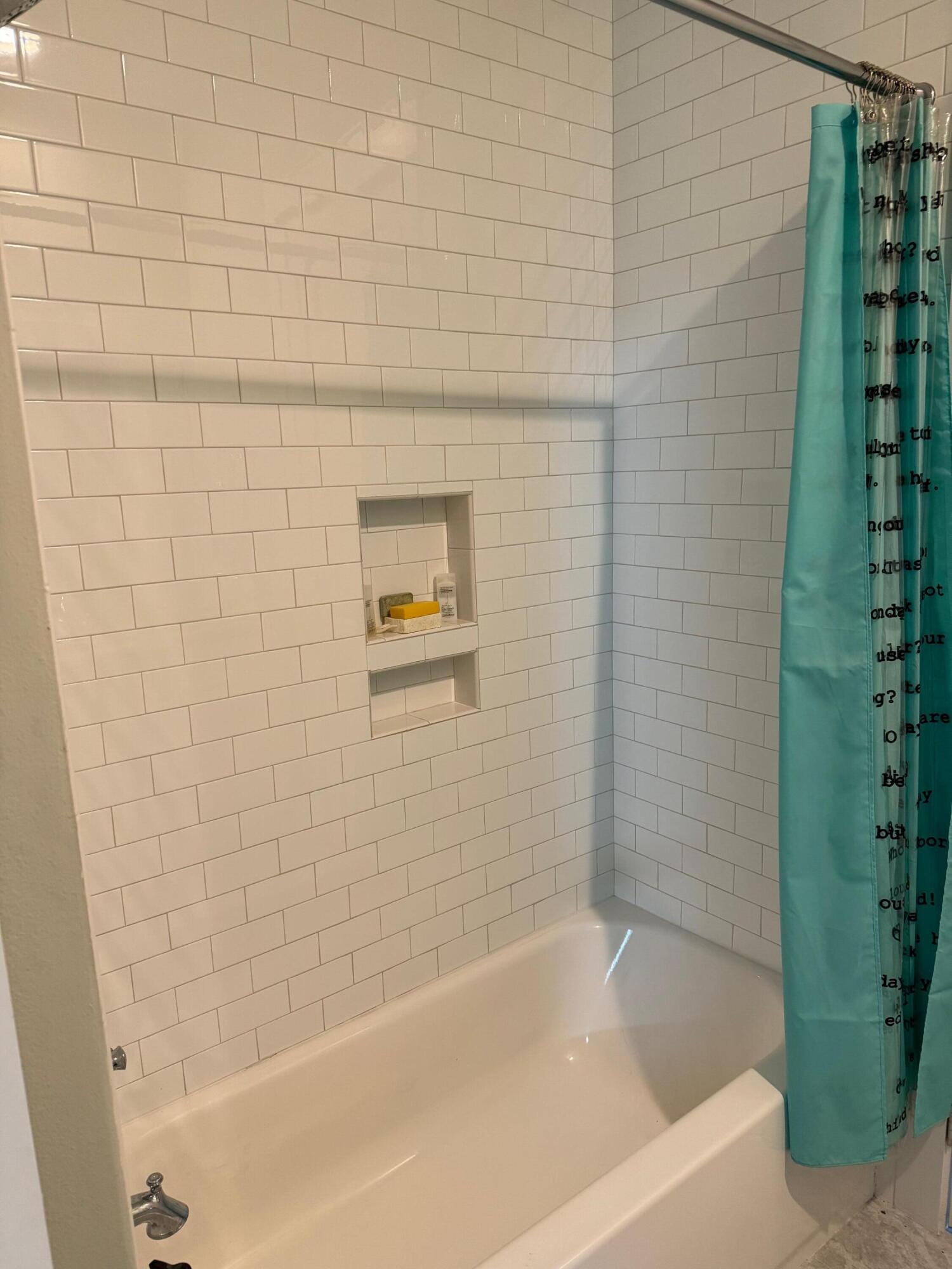 GRAYTON BAYOU - Residential