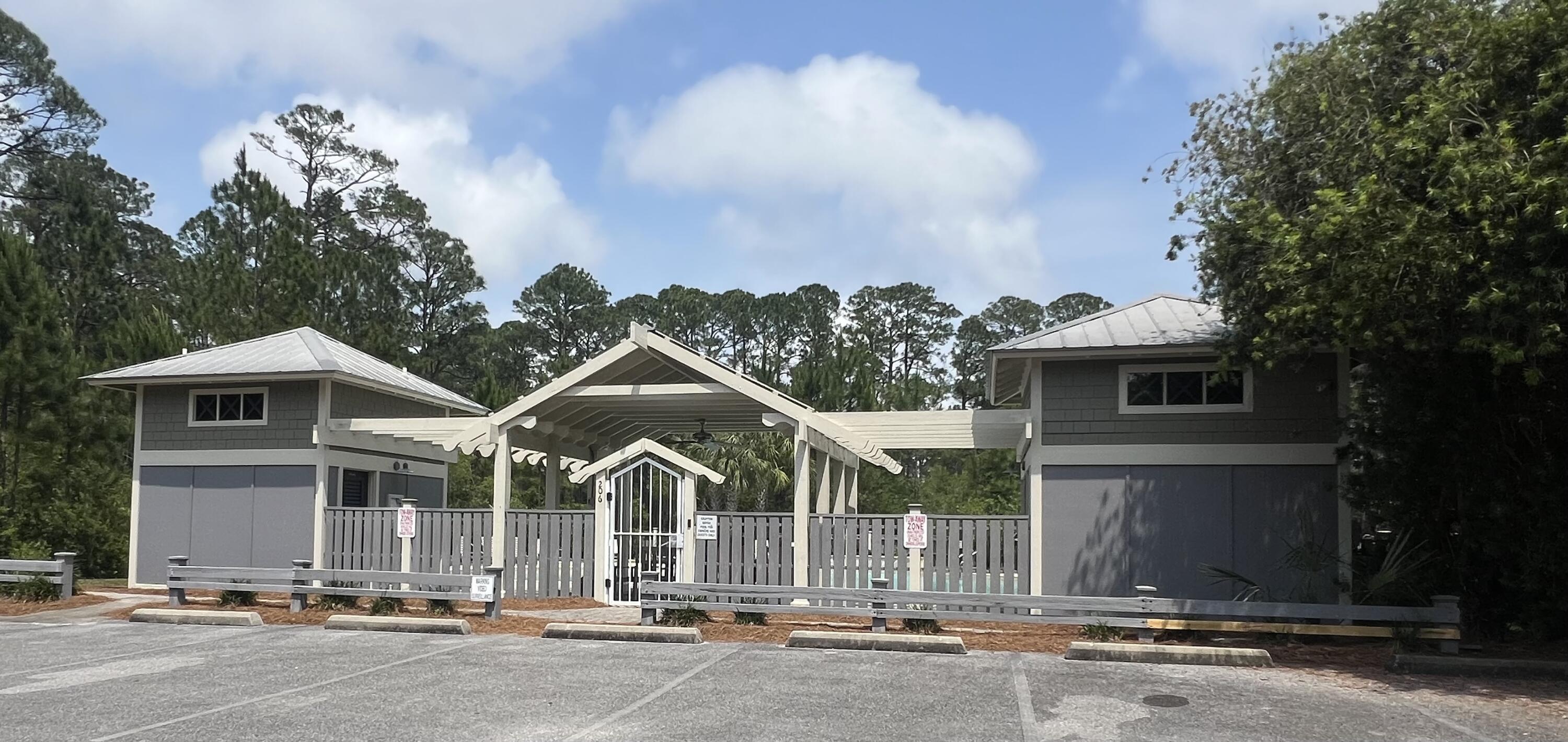 GRAYTON BAYOU - Residential