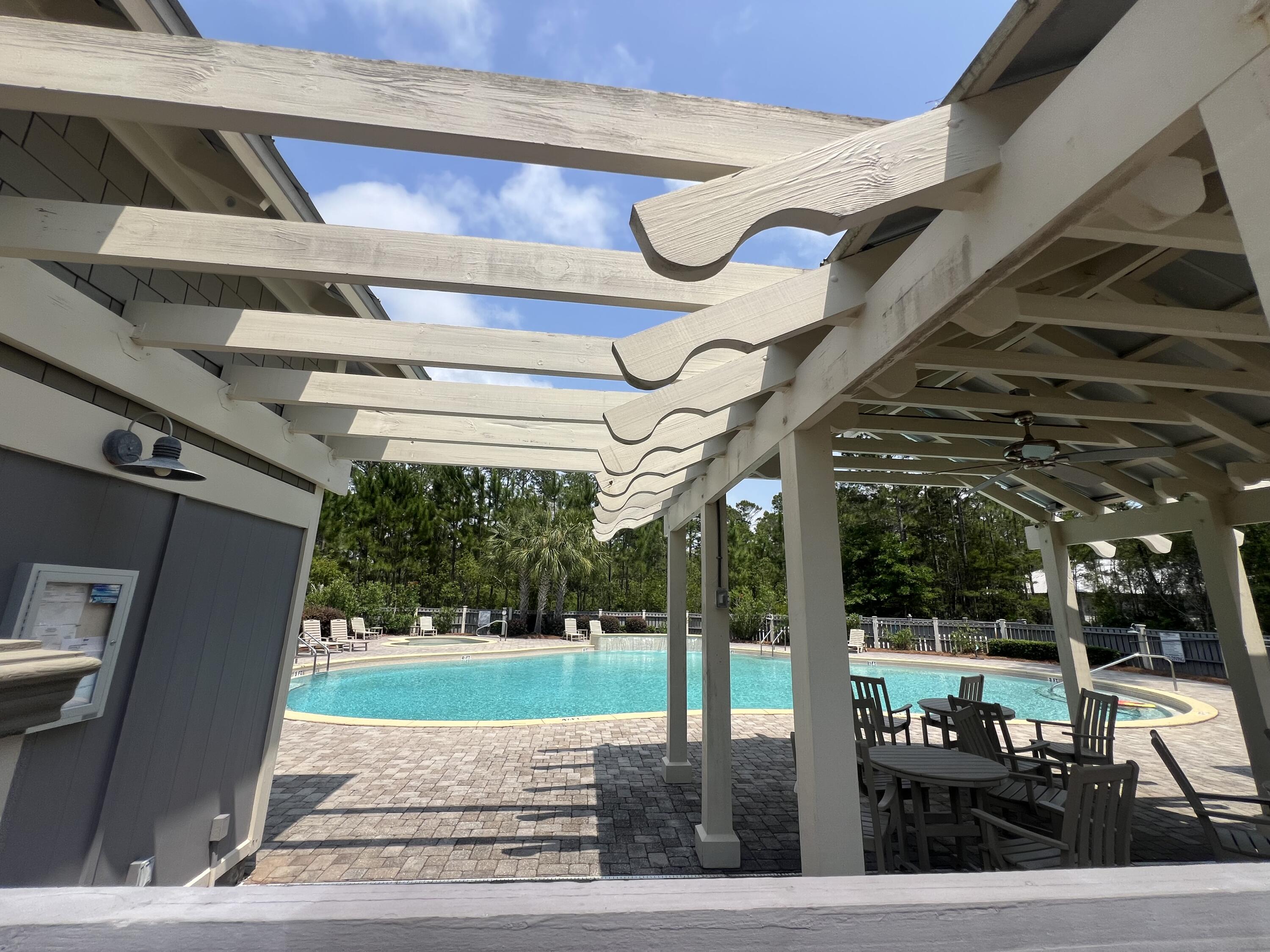 GRAYTON BAYOU - Residential