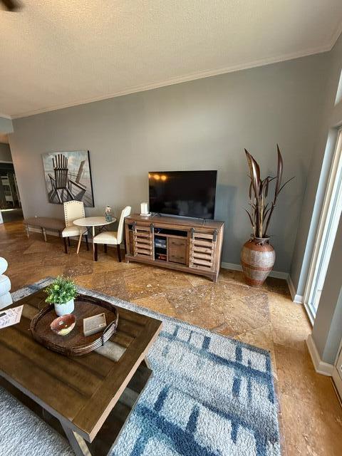 SUMMIT AT TOPS'L (THE) - Residential Lease