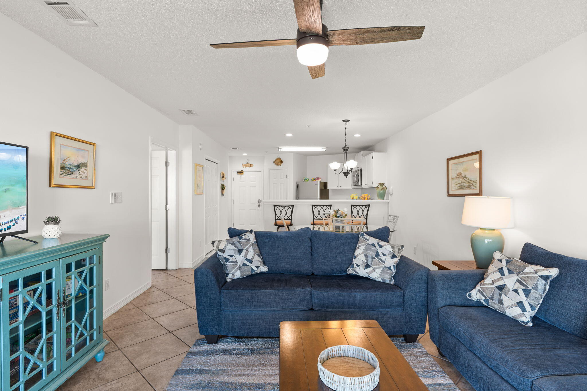 MARAVILLA CONDO 1 - Residential