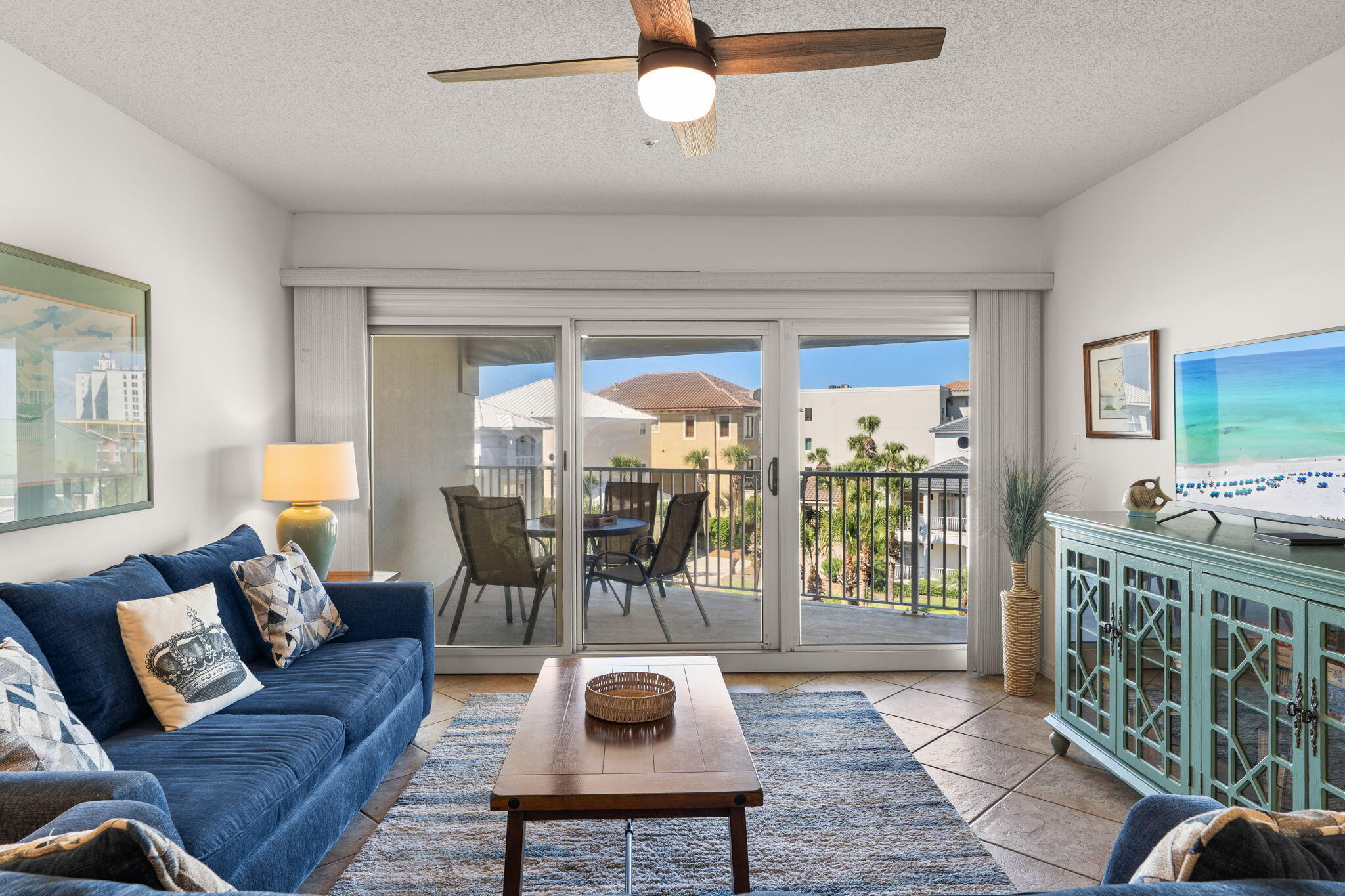 MARAVILLA CONDO 1 - Residential