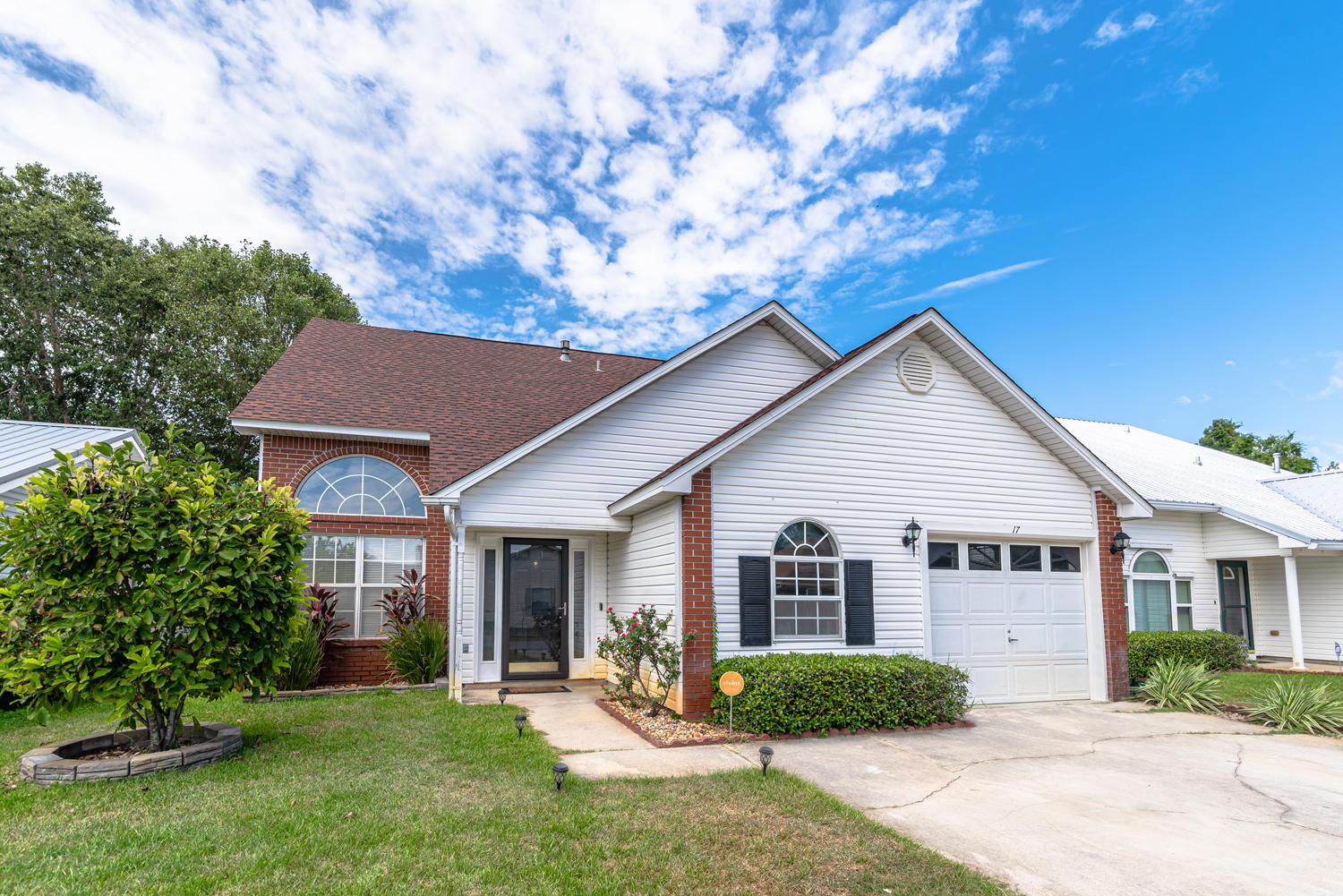 EMERALD ESTATES - Residential