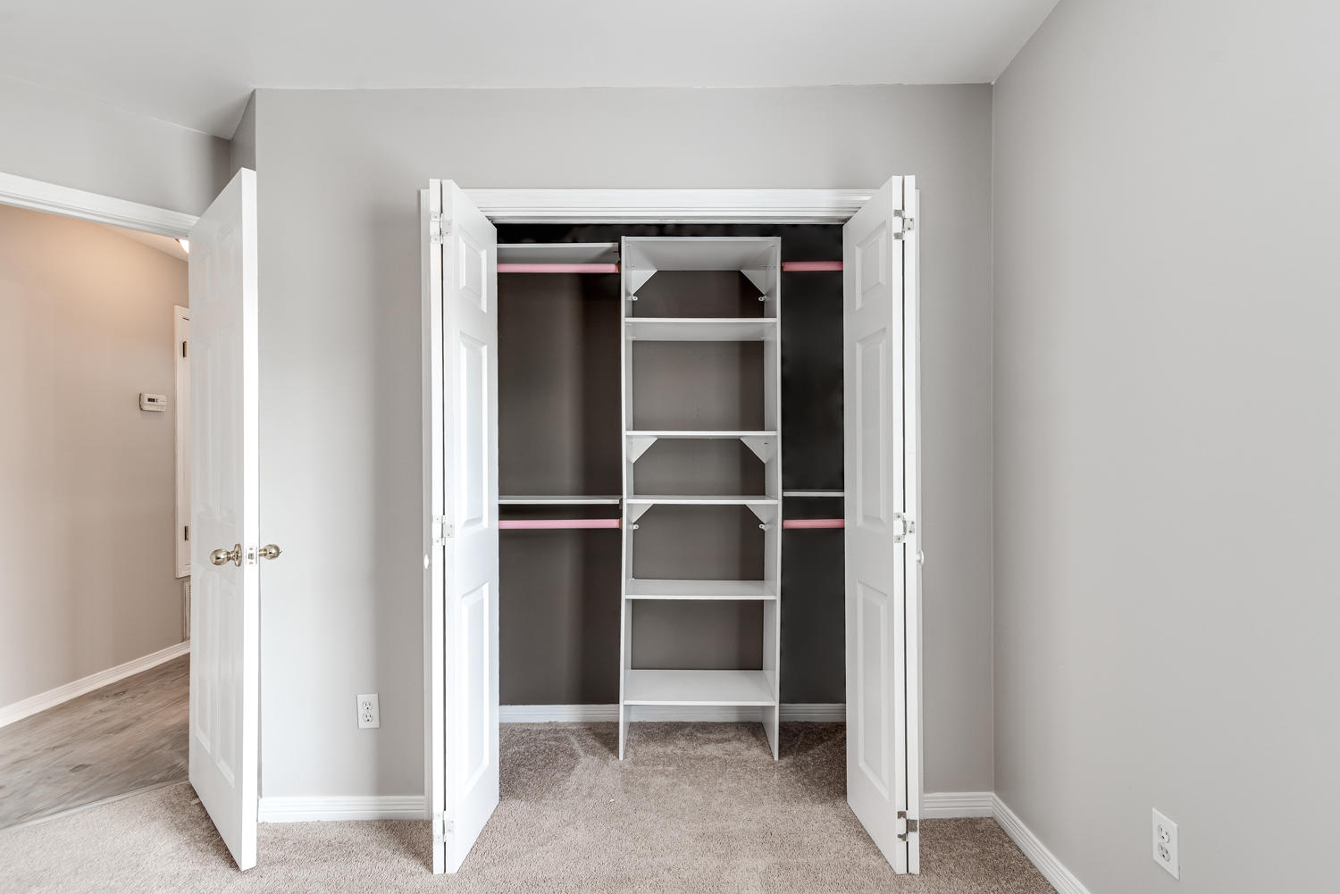 EMERALD ESTATES - Residential