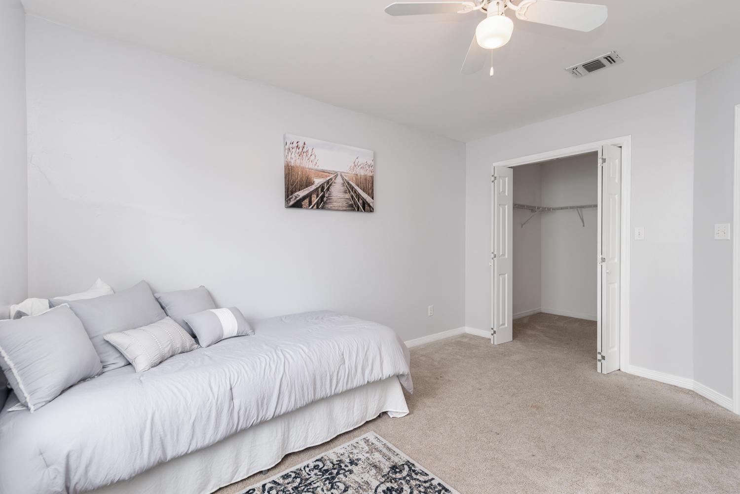 EMERALD ESTATES - Residential