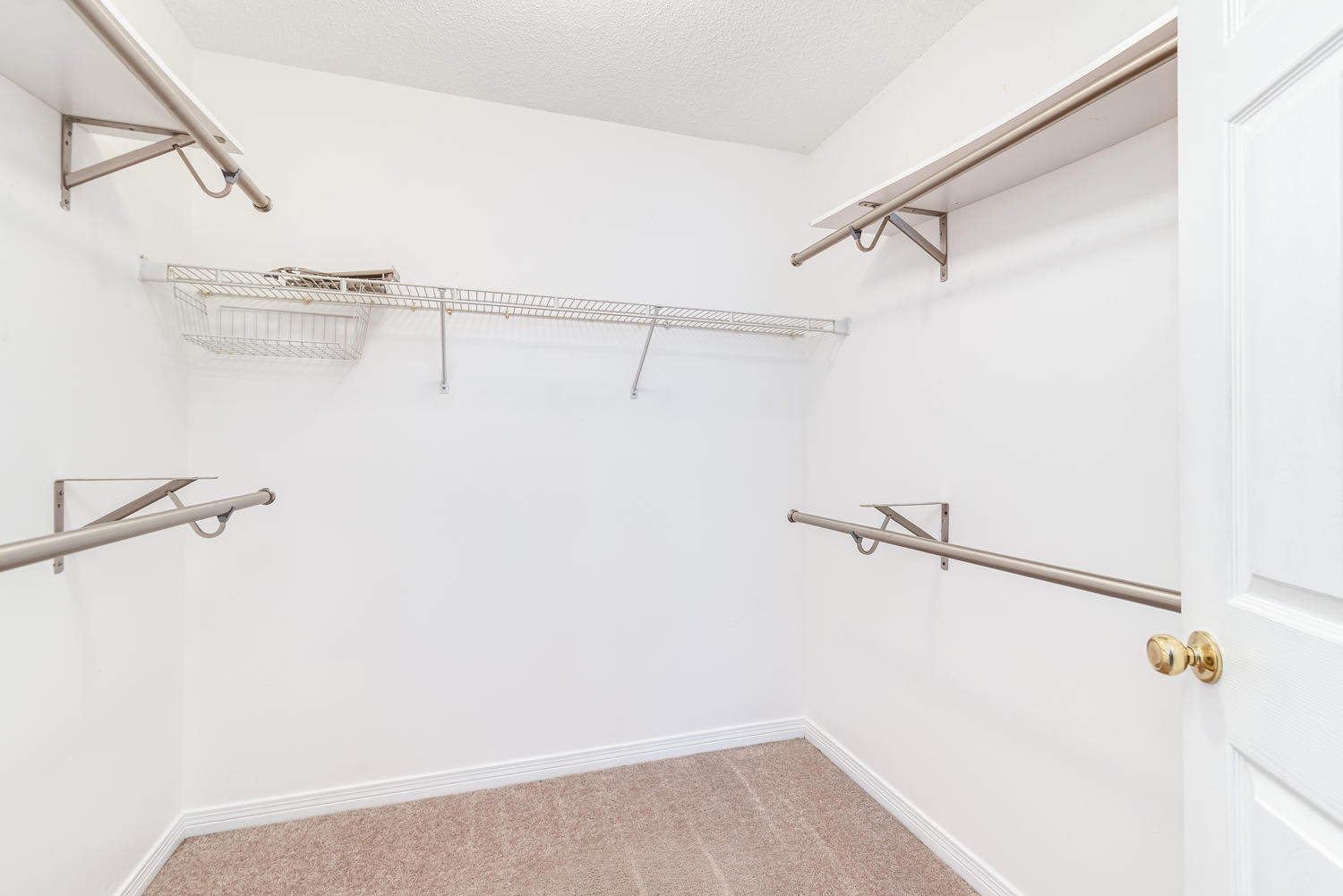 EMERALD ESTATES - Residential