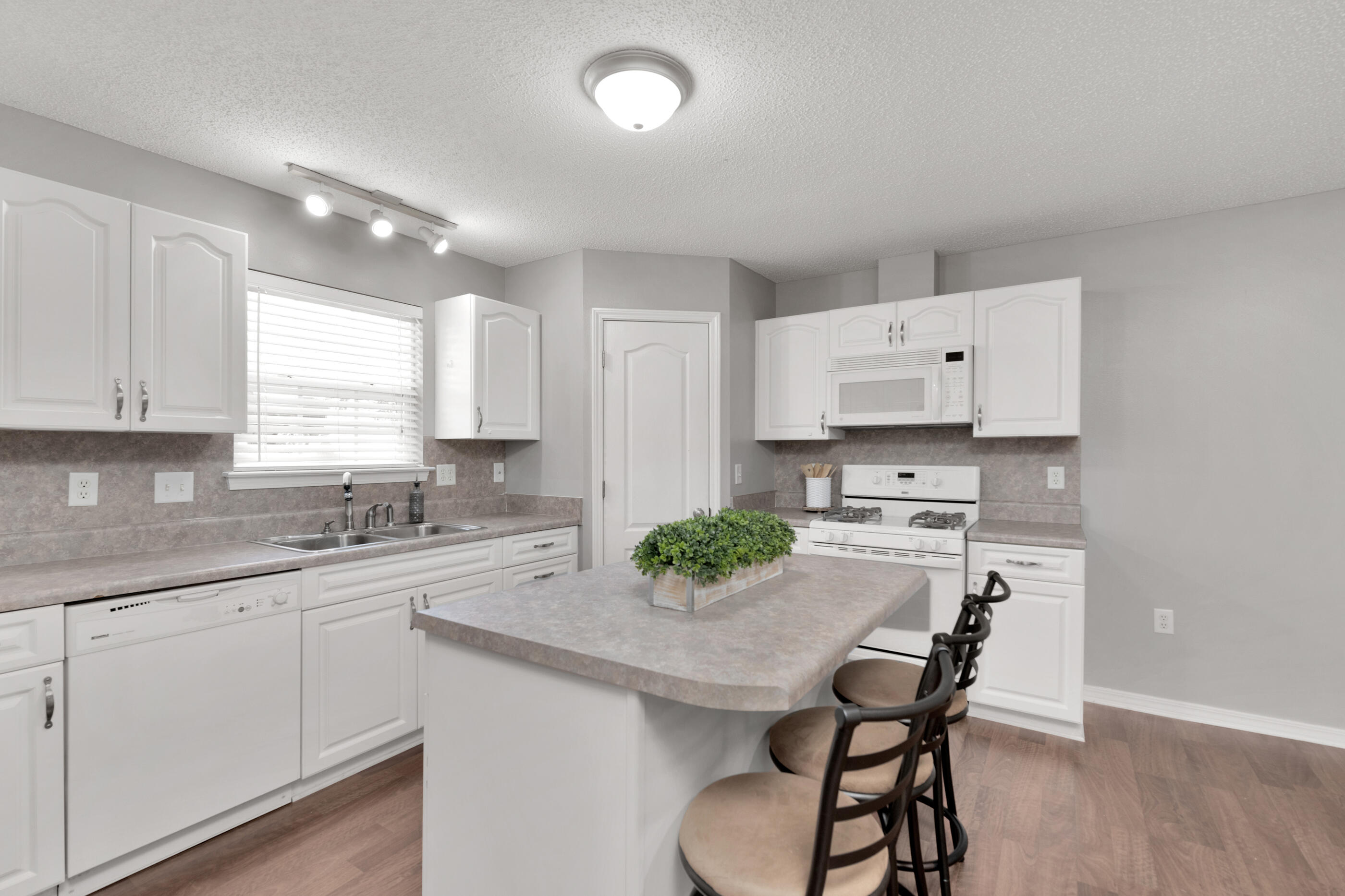 STEEPLECHASE PH 3 - Residential