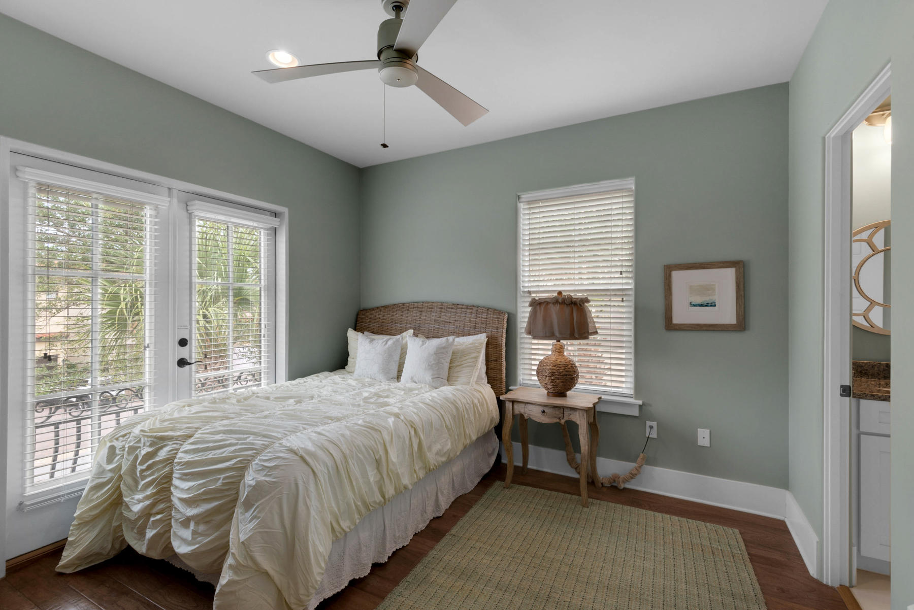 VILLA LAGO - Residential