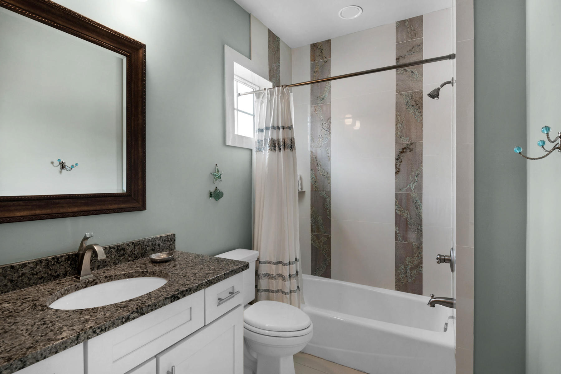 VILLA LAGO - Residential