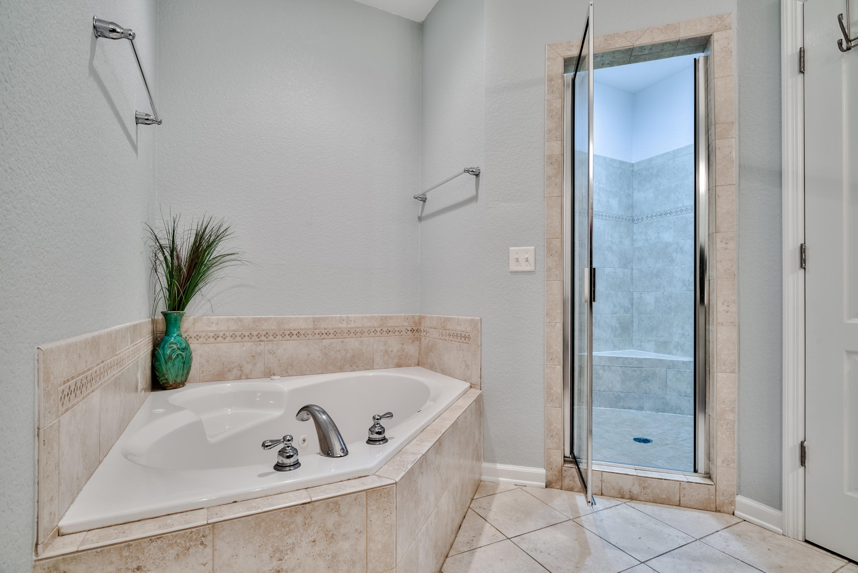 Bella Costa - Residential