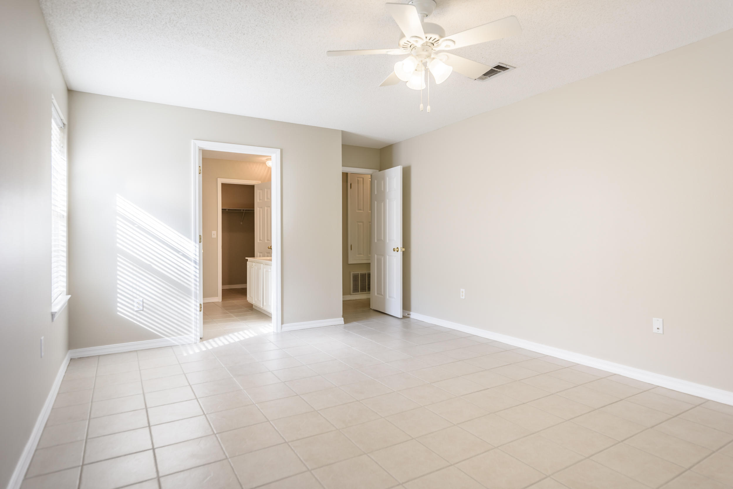 MARAVILLA COTTAGES - Residential