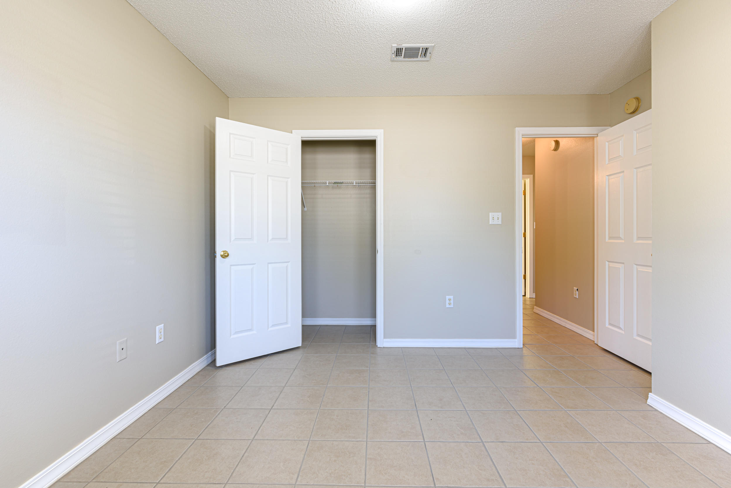 MARAVILLA COTTAGES - Residential