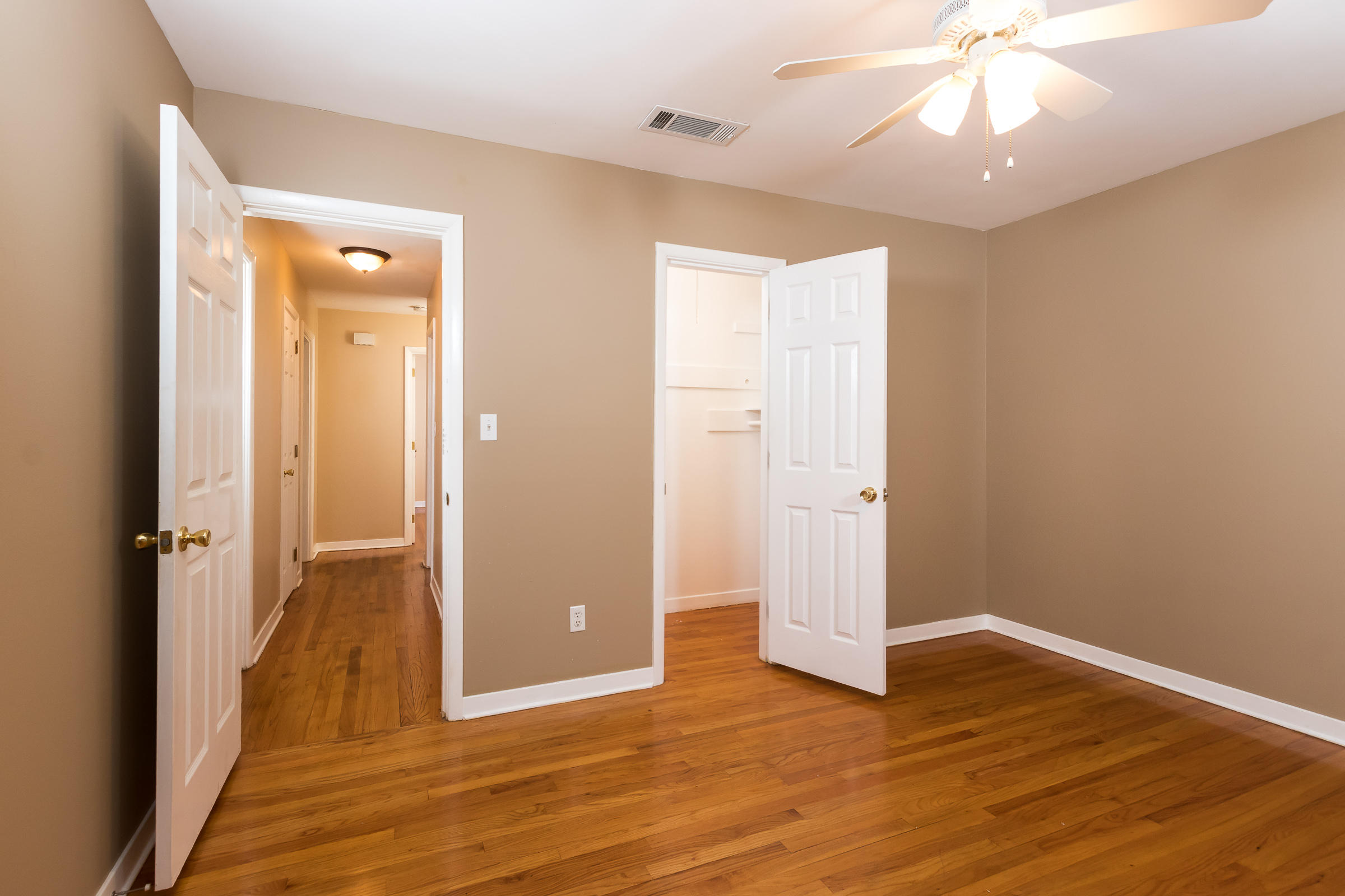 VILLA RUSS PARK - Residential