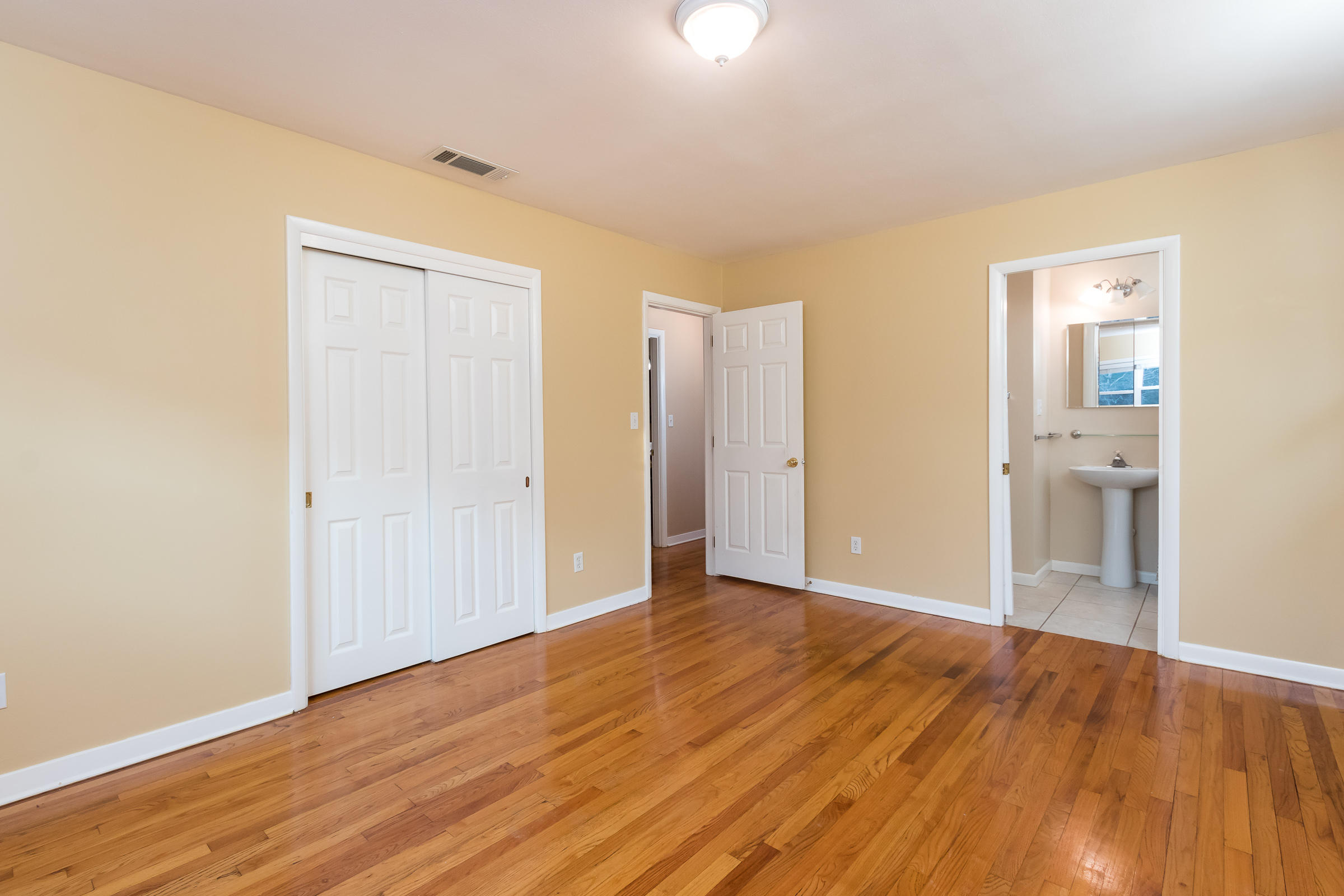 VILLA RUSS PARK - Residential