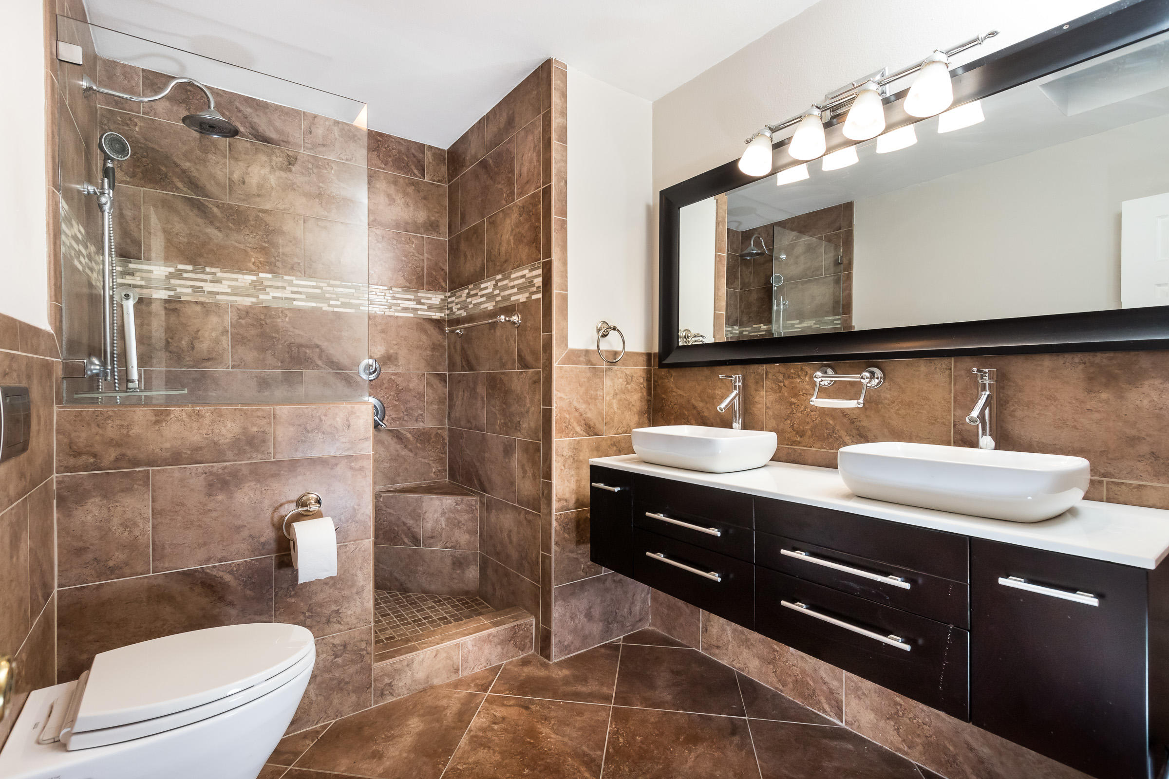 VILLA RUSS PARK - Residential