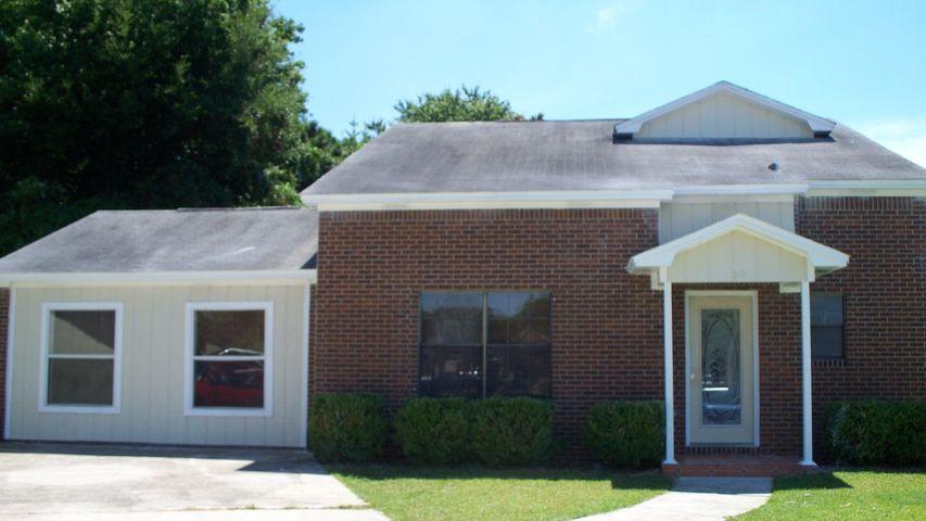 Investor Special !!! This centrally located home features 3 bedrooms and 2 baths. The spacious master bedroom and bath is located on the first floor along with a nice cozy living area and huge separate family room for entertaining. Walking out of the open kitchen into the back yard is very peaceful after a long day at work. The other two large bedrooms and a full bath are located upstairs. This conveniently located home is in proximity of 5 schools, Edwins Elementary School, Max Bruner Jr Middle School, Silver Sands School, Eliza Jackson Preparatory School and Fort Walton Beach High School, along with the Fort Walton Beach Tennis Center. It is also within 15 min driving distance of Hurlburt Field and Eglin Air Force Base.