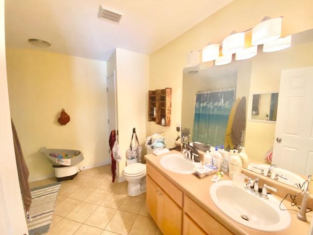 FOXWOOD ESTATES 1 - Residential Lease