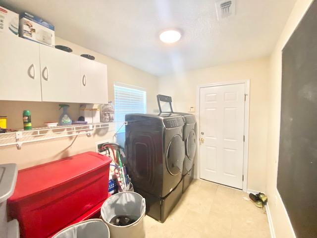 FOXWOOD ESTATES 1 - Residential Lease