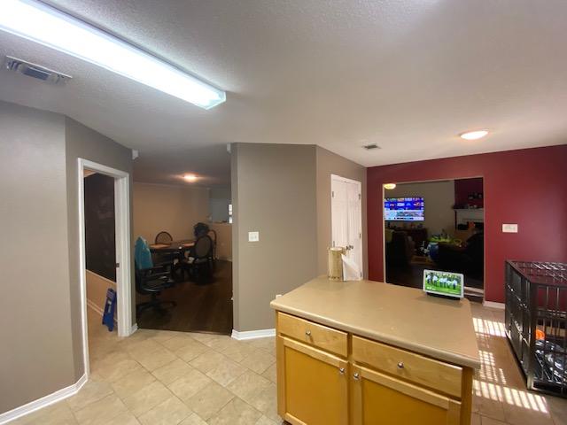 FOXWOOD ESTATES 1 - Residential Lease