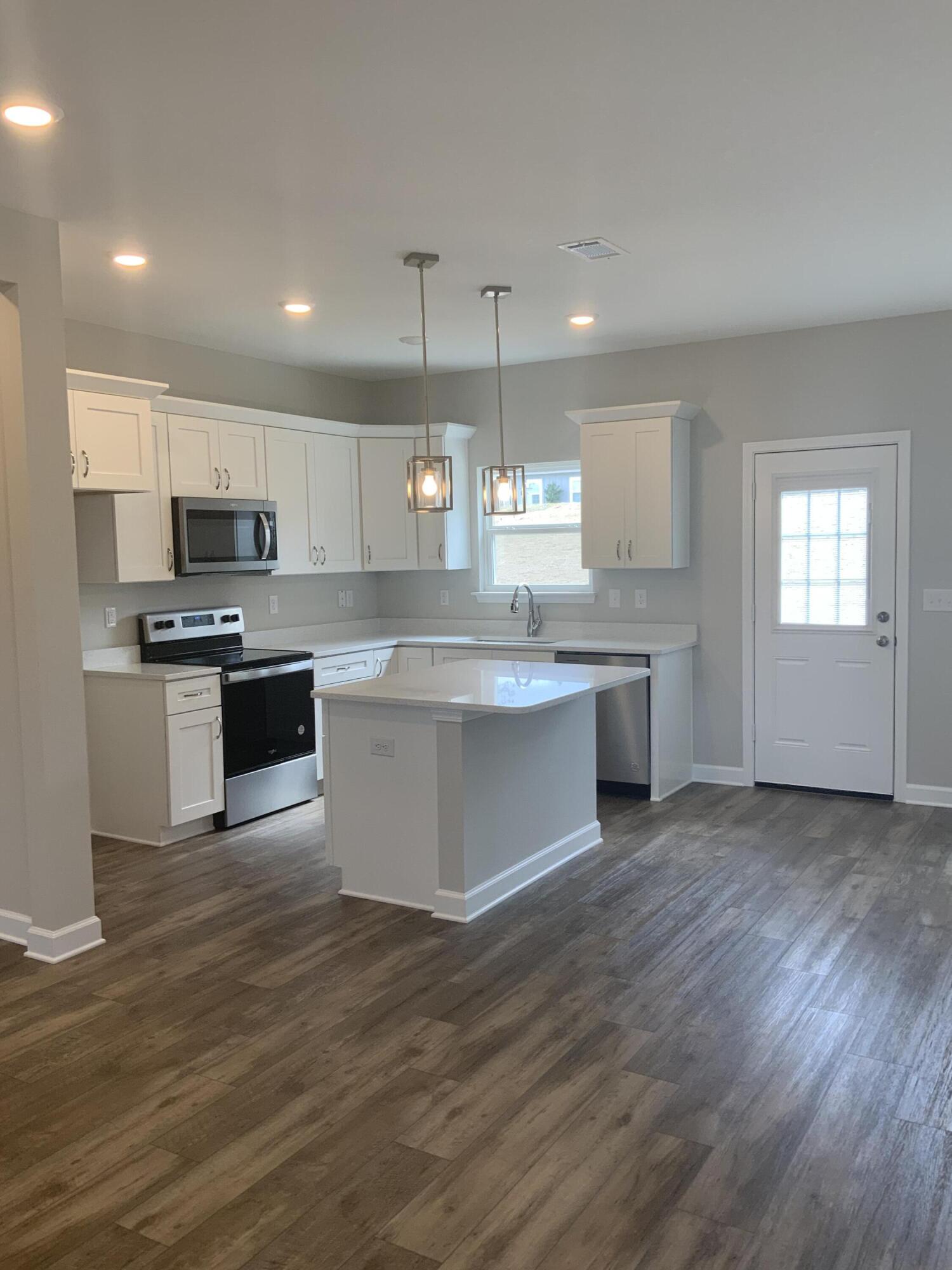 VALLEY VIEW SOUTH - Residential