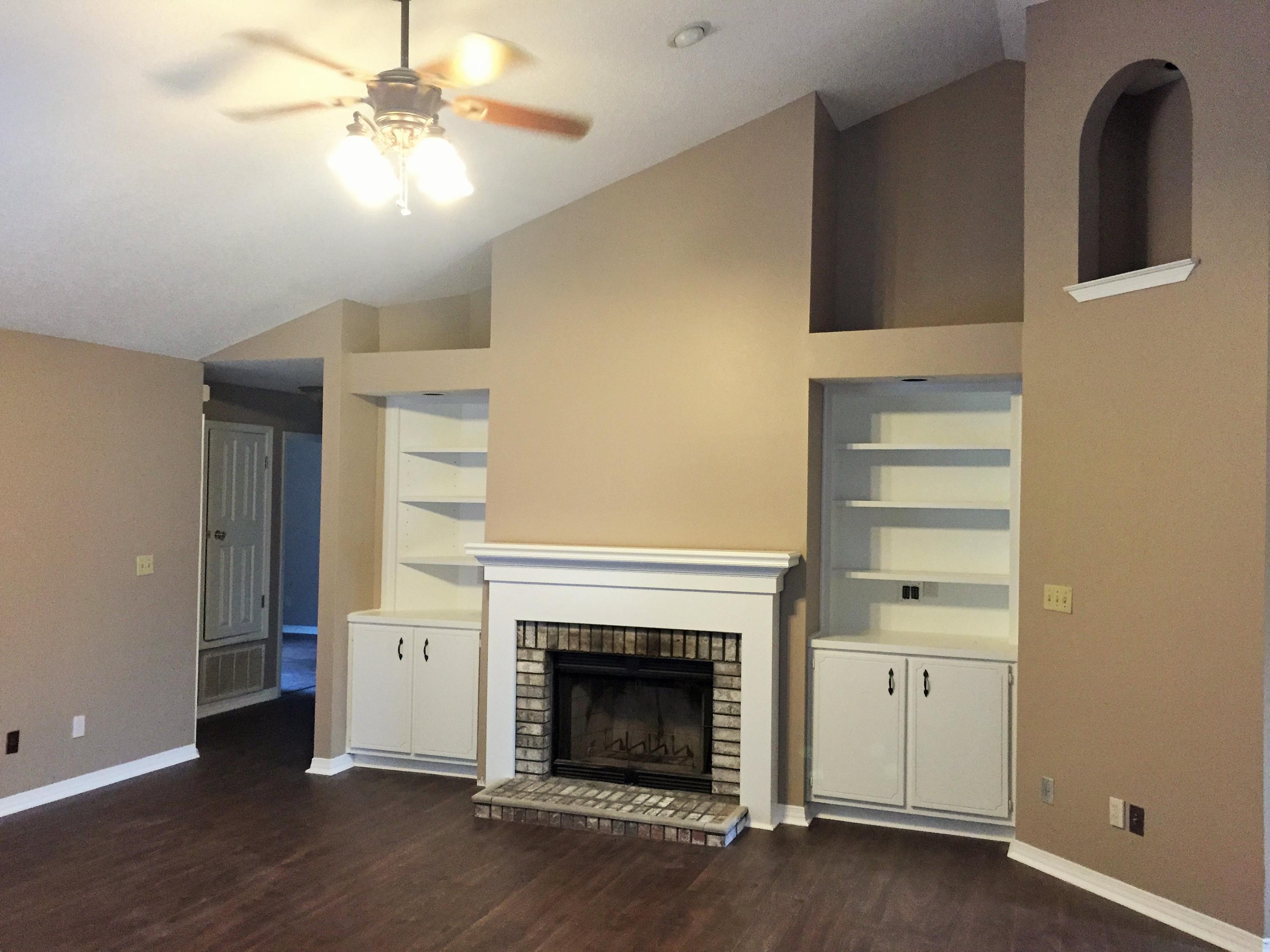 COUNTRY BREEZE ESTATES - Residential