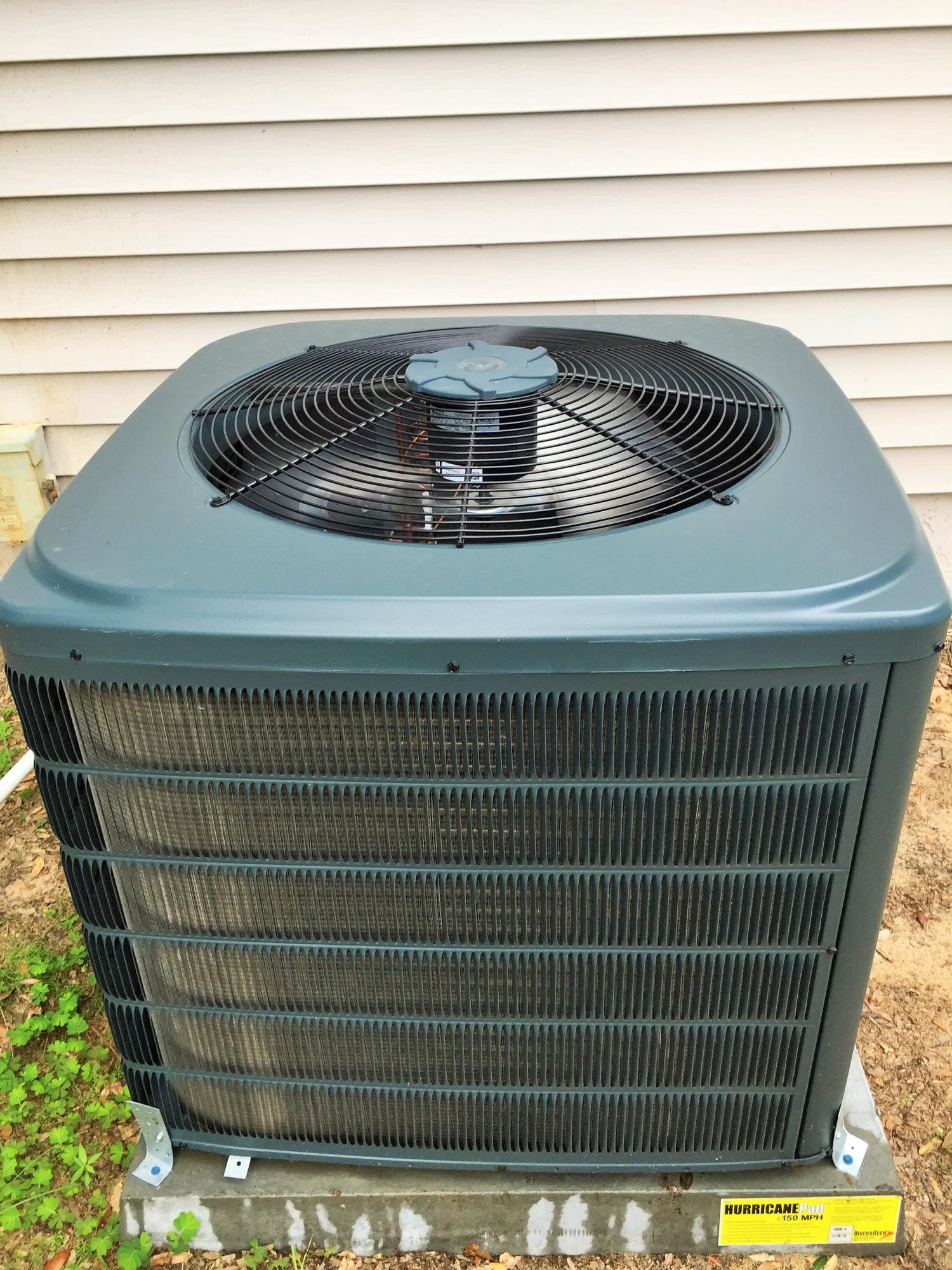 COUNTRY BREEZE ESTATES - Residential