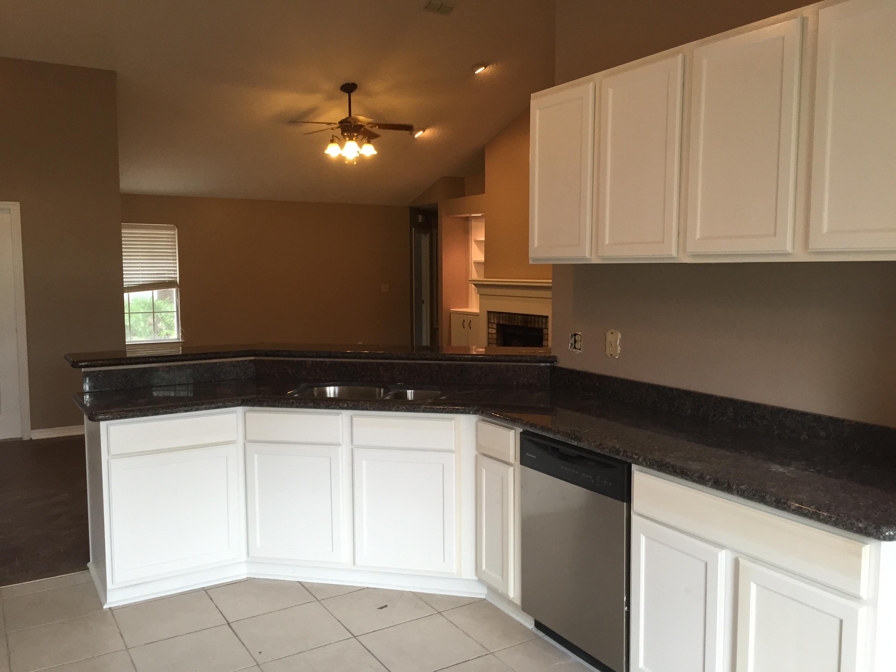 COUNTRY BREEZE ESTATES - Residential