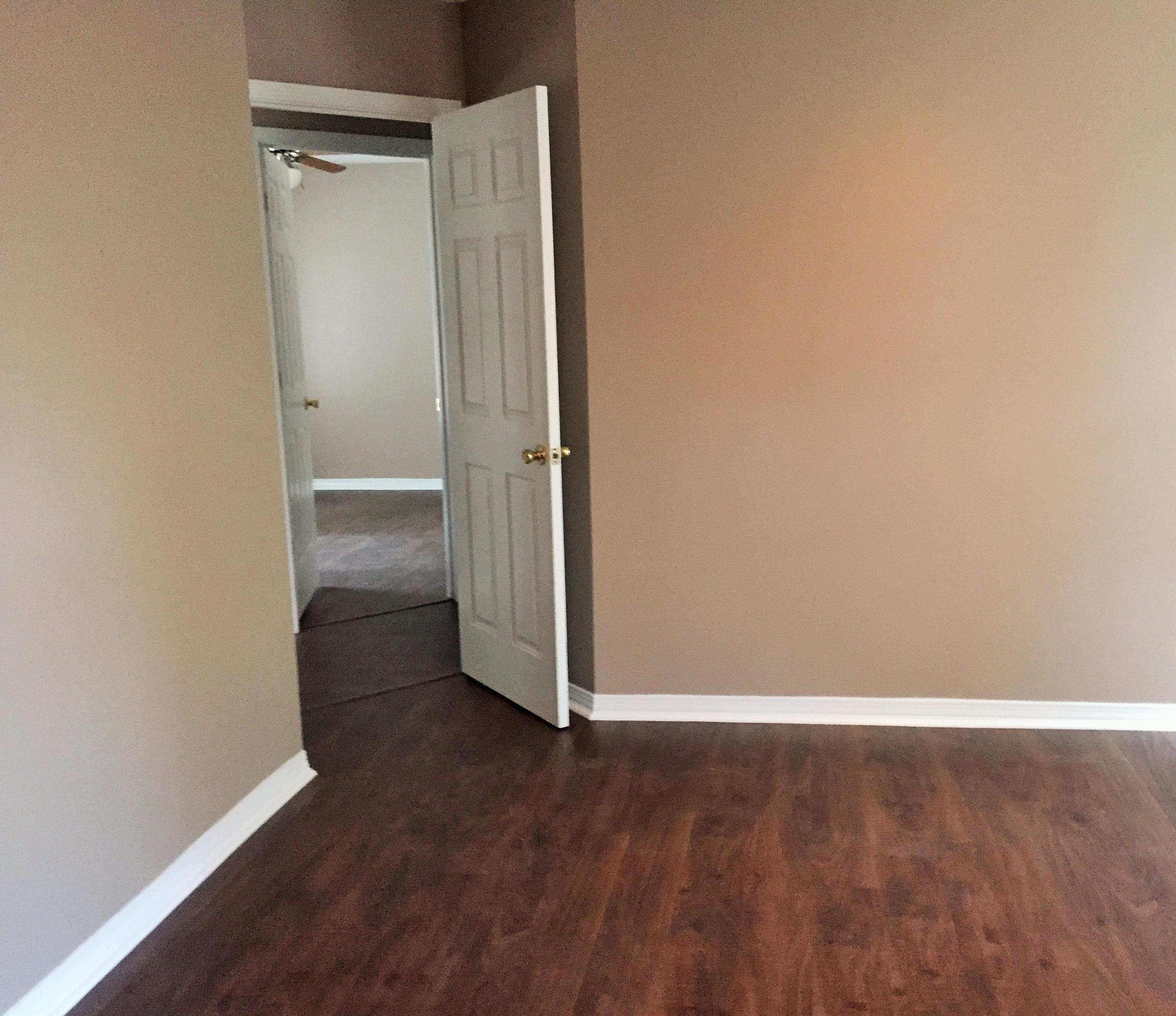 COUNTRY BREEZE ESTATES - Residential