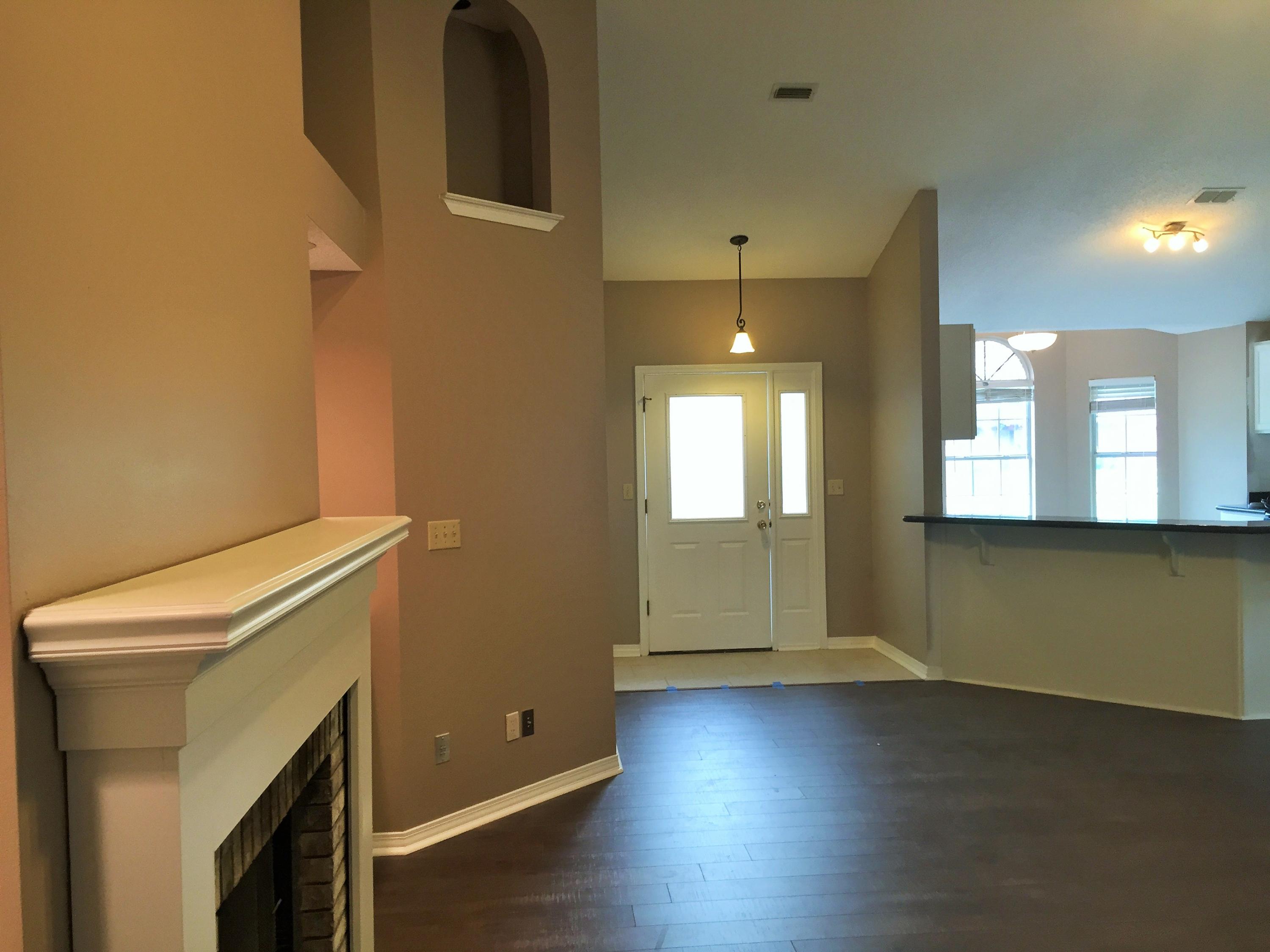 COUNTRY BREEZE ESTATES - Residential