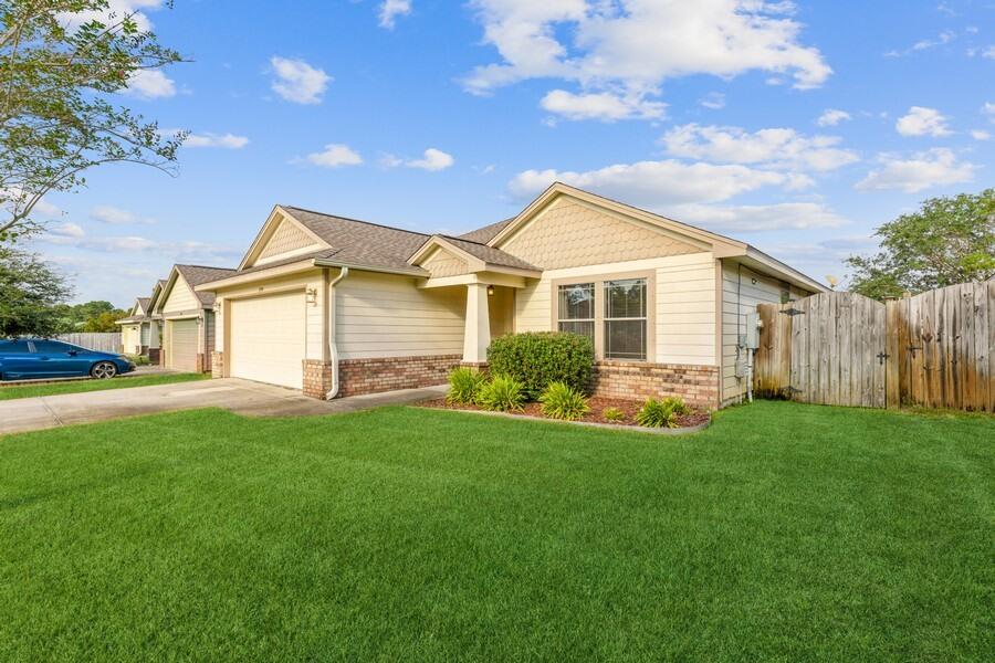 COTTAGES AT EAST RIVER - Residential