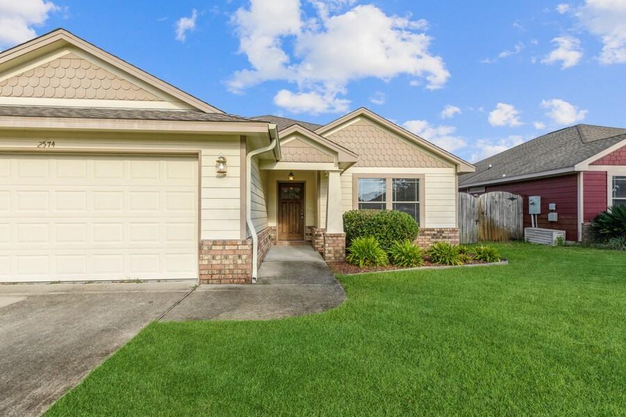 COTTAGES AT EAST RIVER - Residential