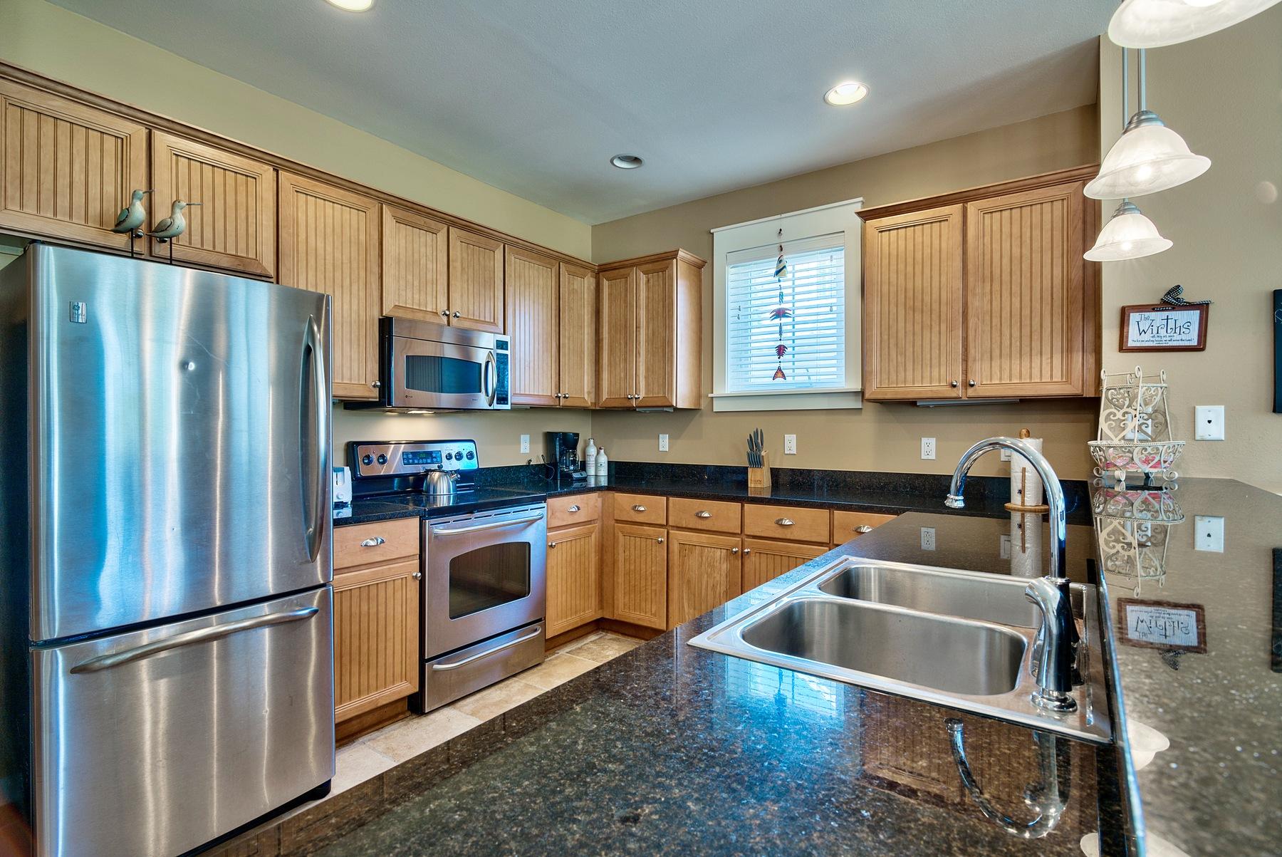 LAUREL GROVE - Residential