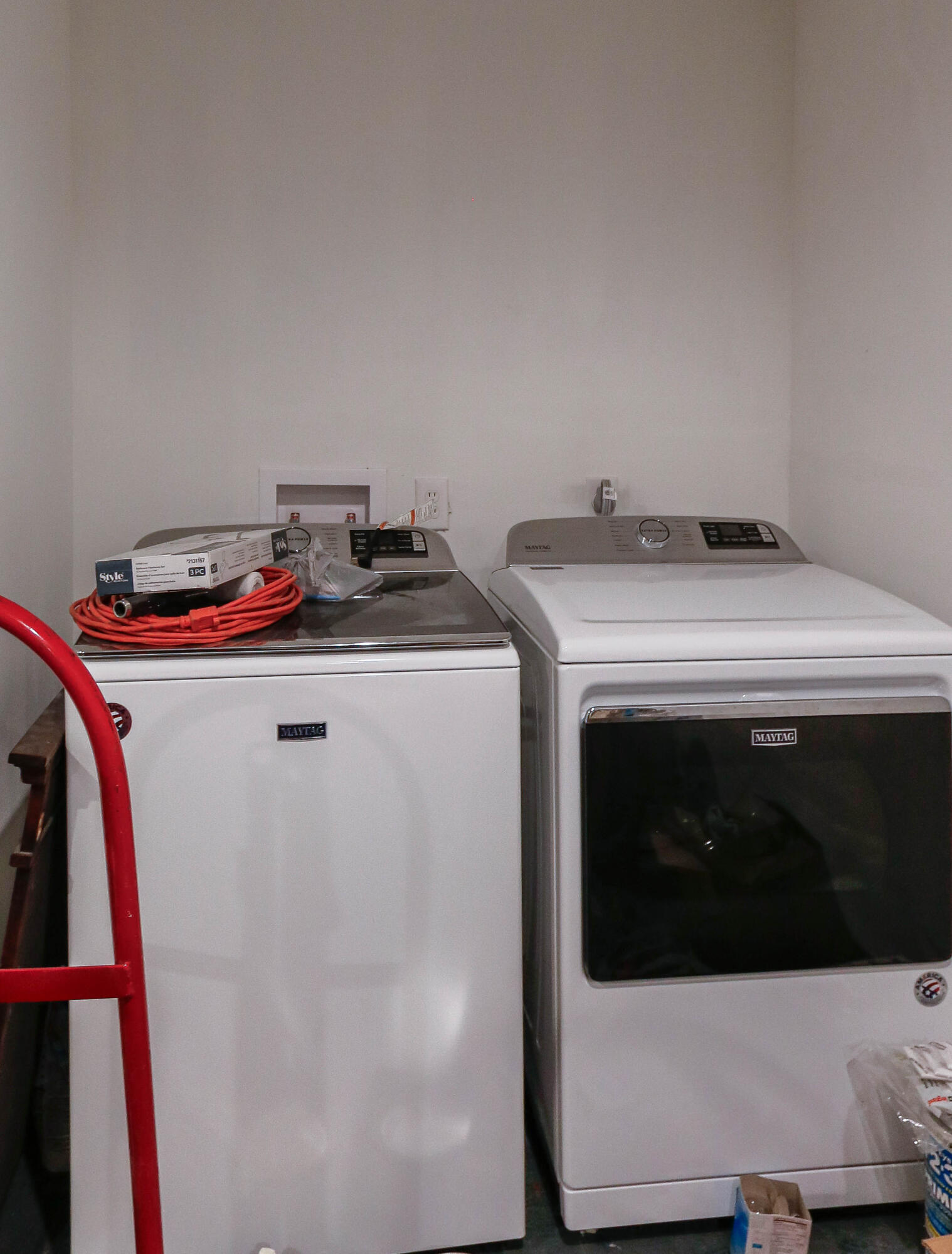 OAK SHORE VILLAS - Residential