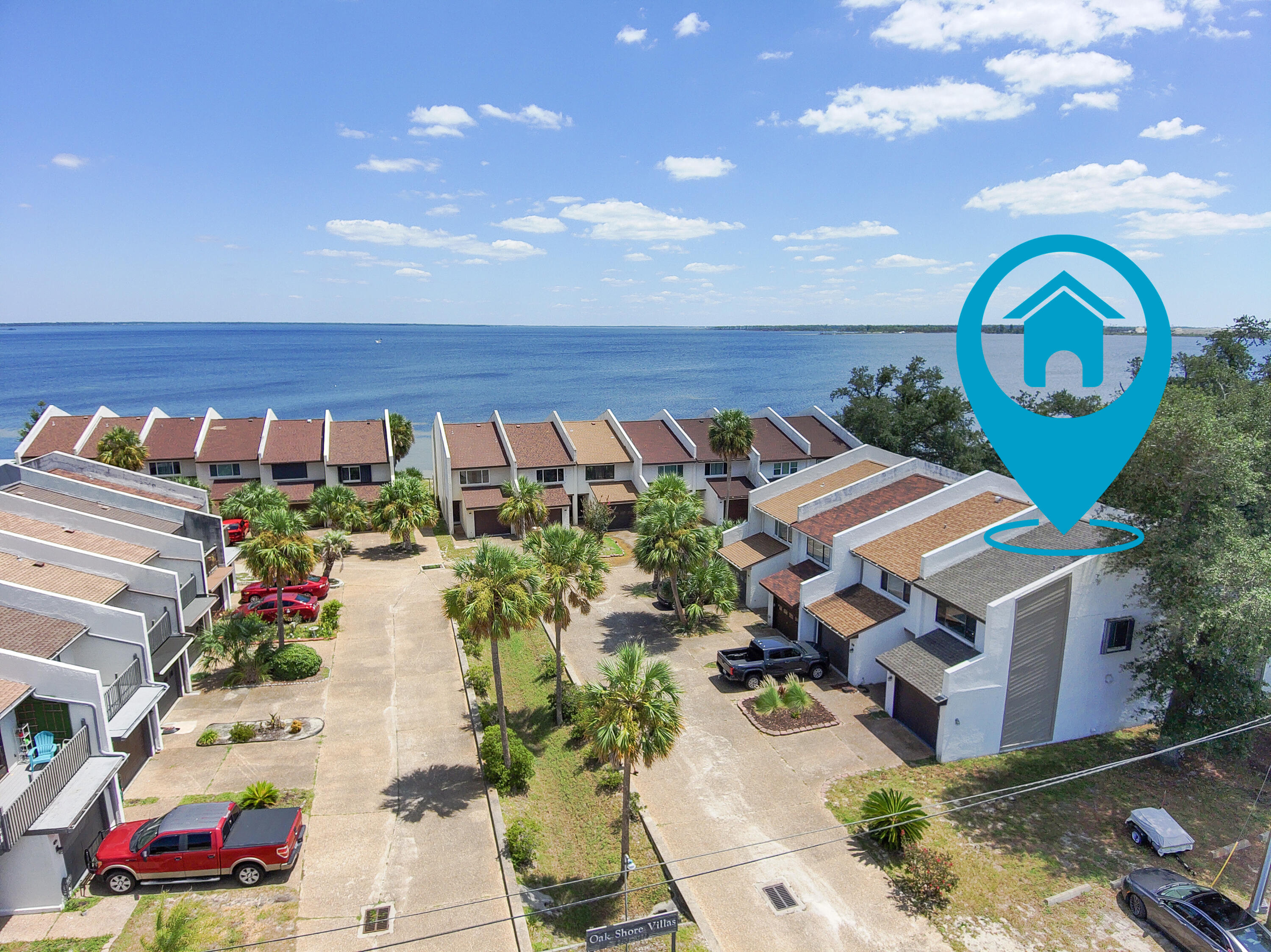 OAK SHORE VILLAS - Residential