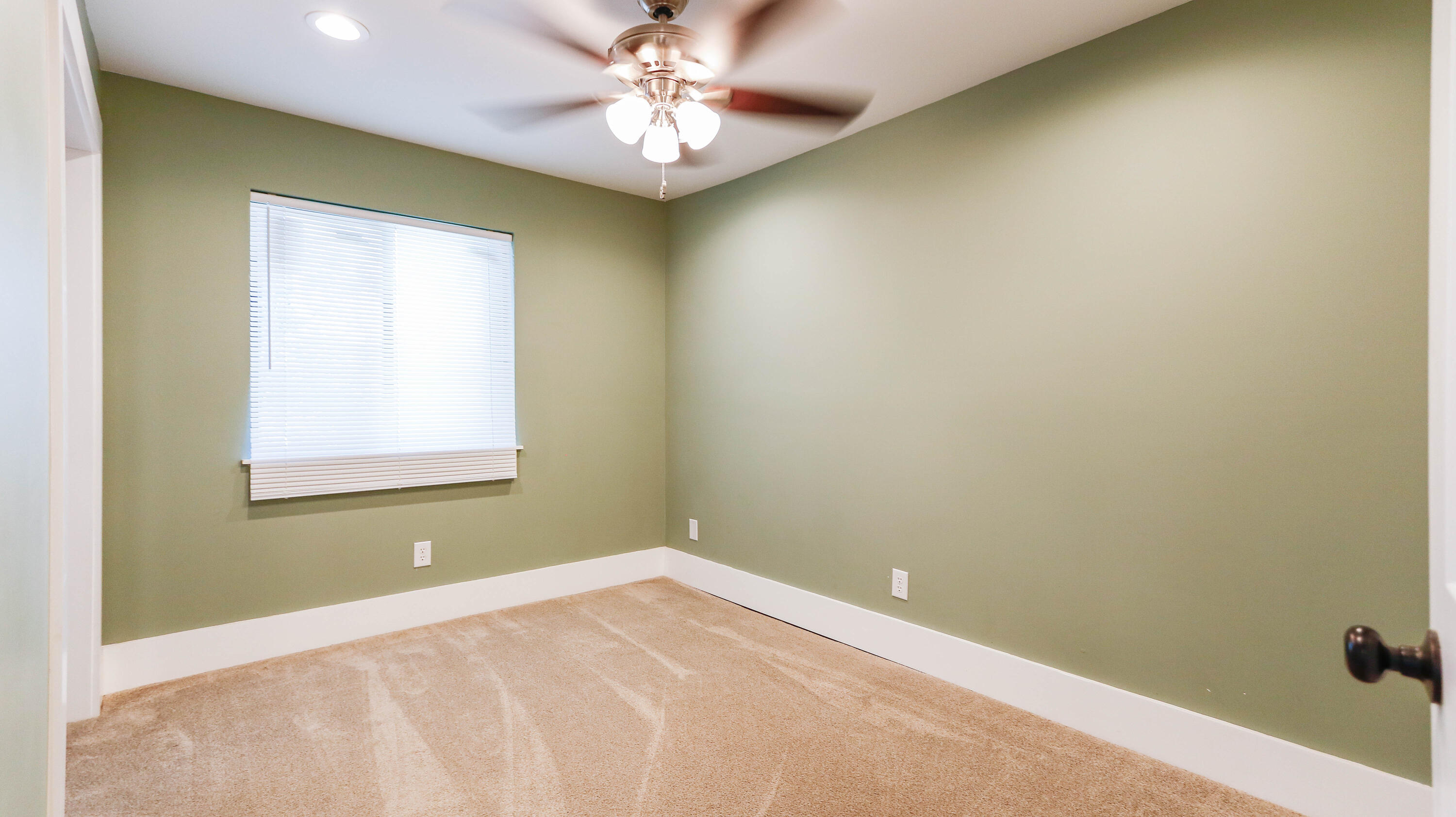 OAK SHORE VILLAS - Residential