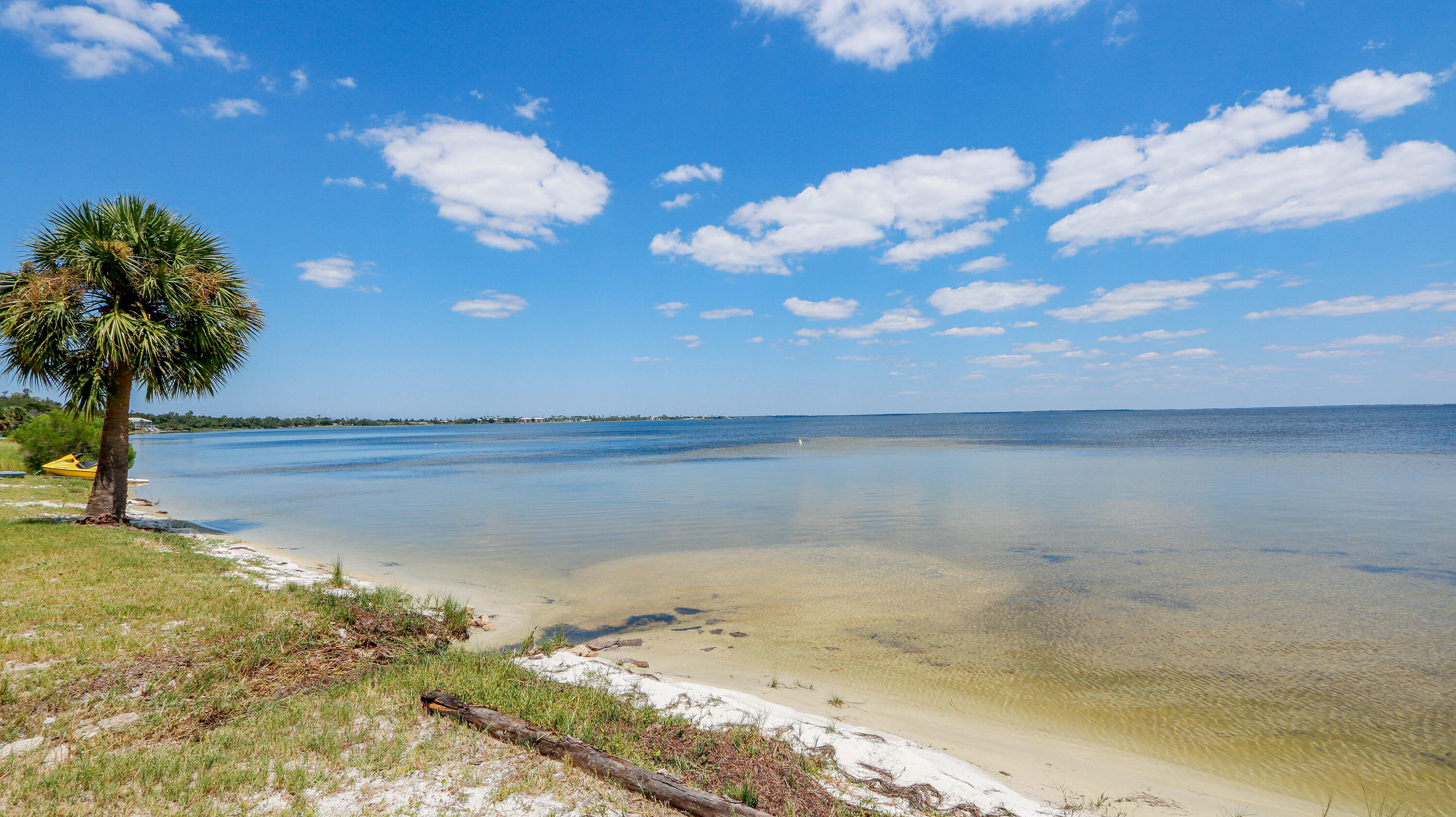 OAK SHORE VILLAS - Residential