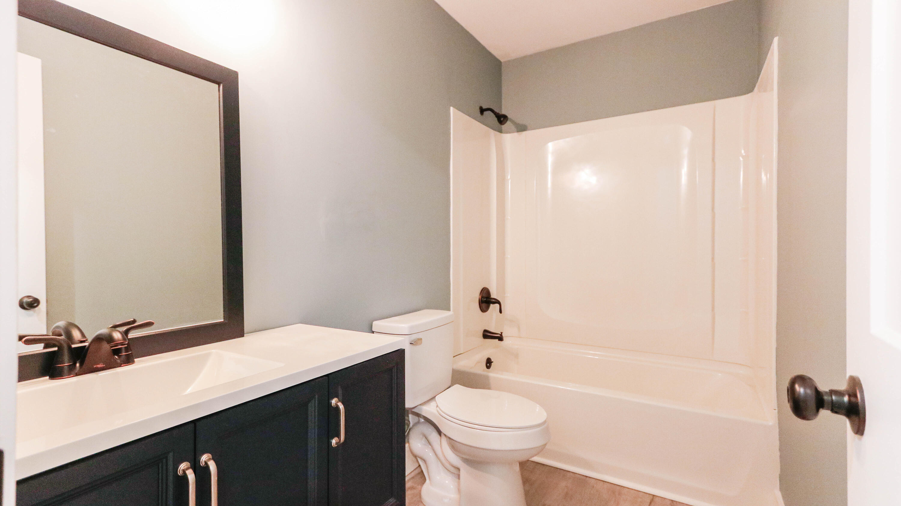 OAK SHORE VILLAS - Residential