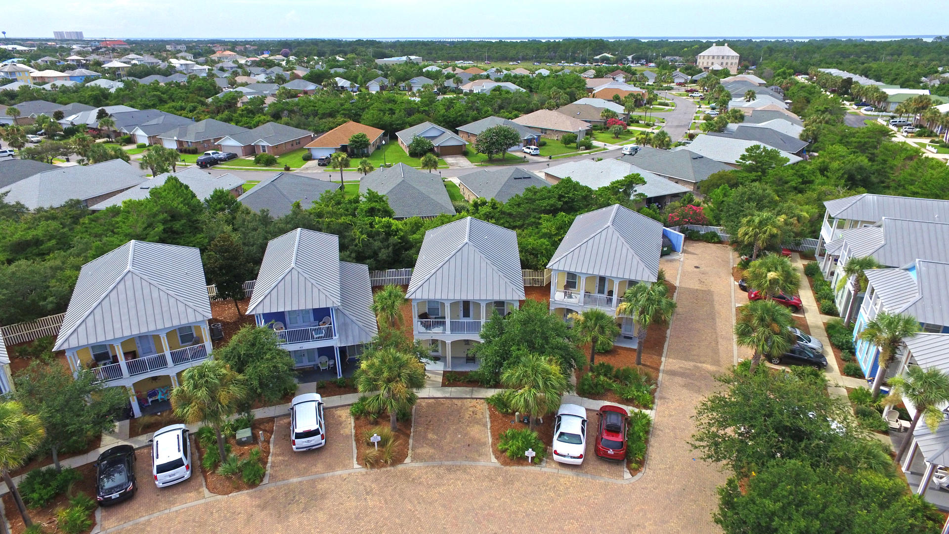 COTTAGE RETREAT - Residential