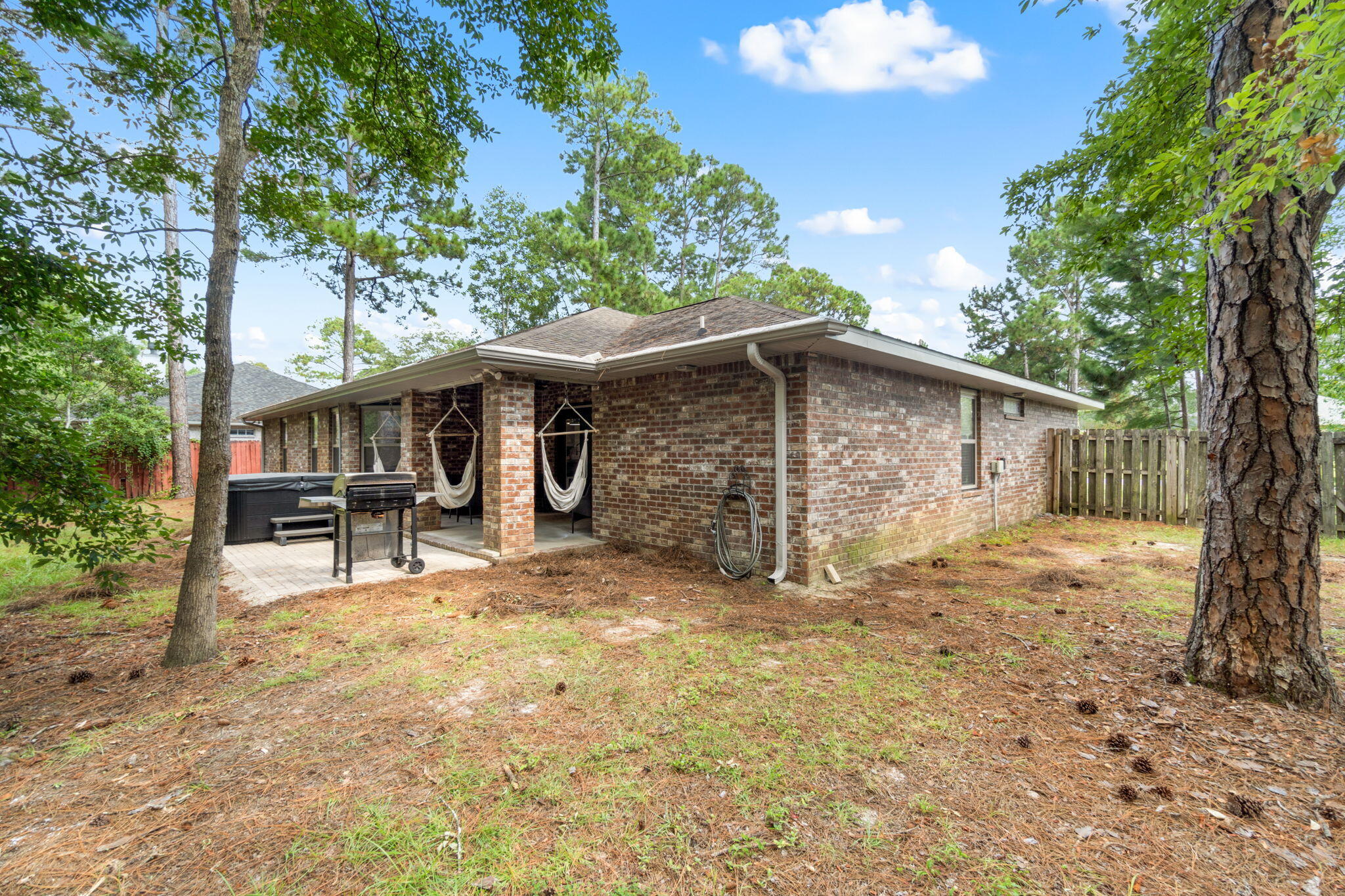 HOLLEY BY THE SEA - Residential