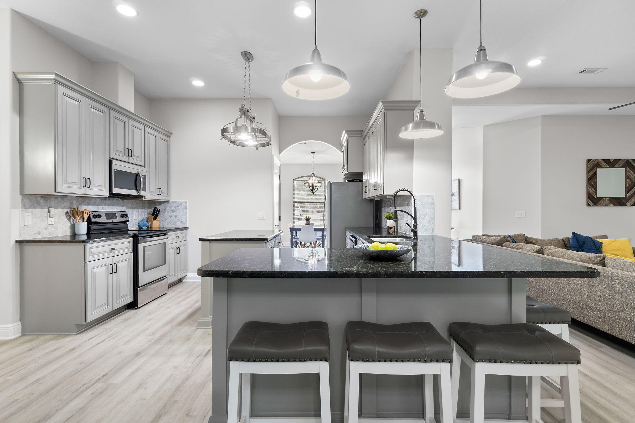 HOLLEY BY THE SEA - Residential