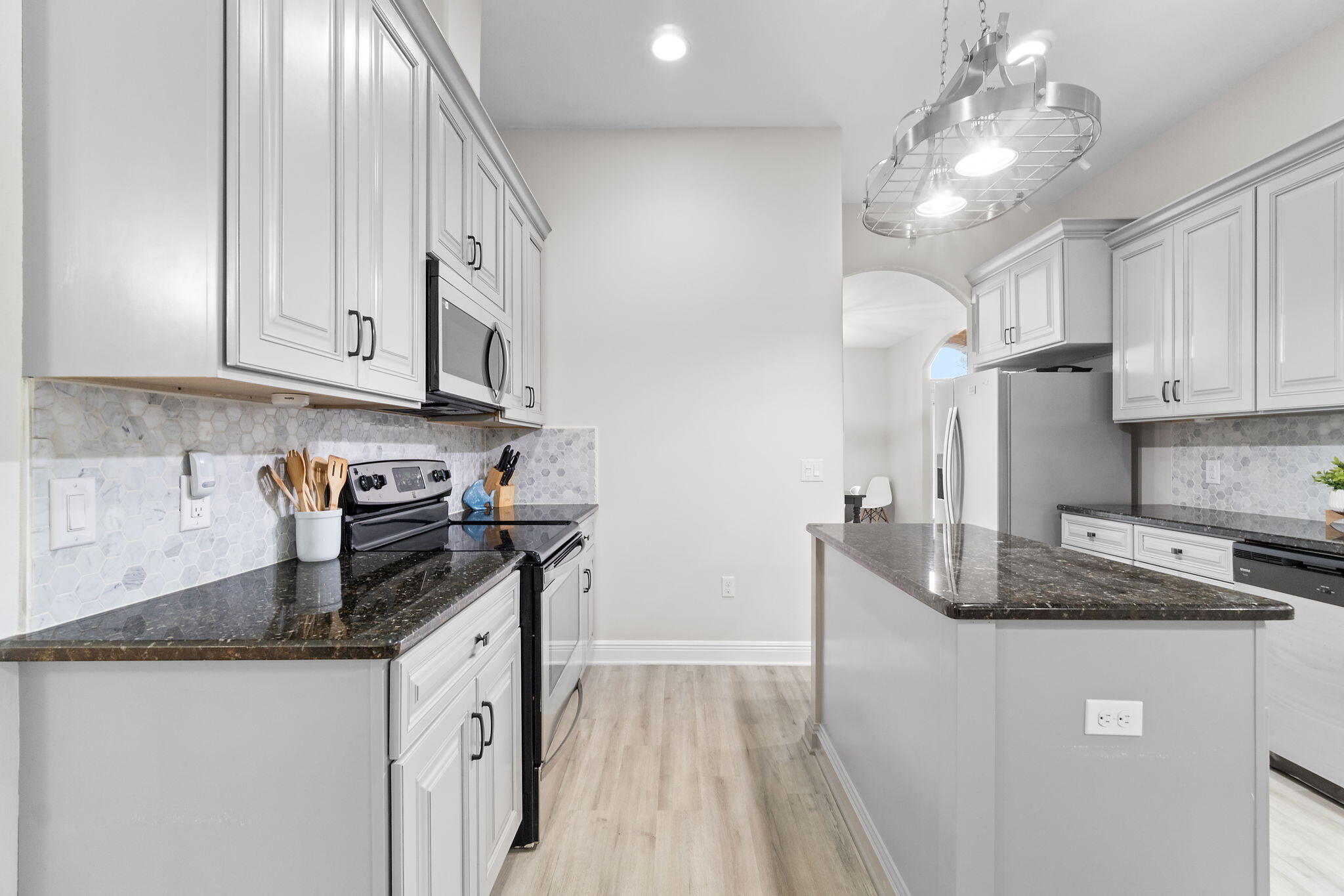 HOLLEY BY THE SEA - Residential