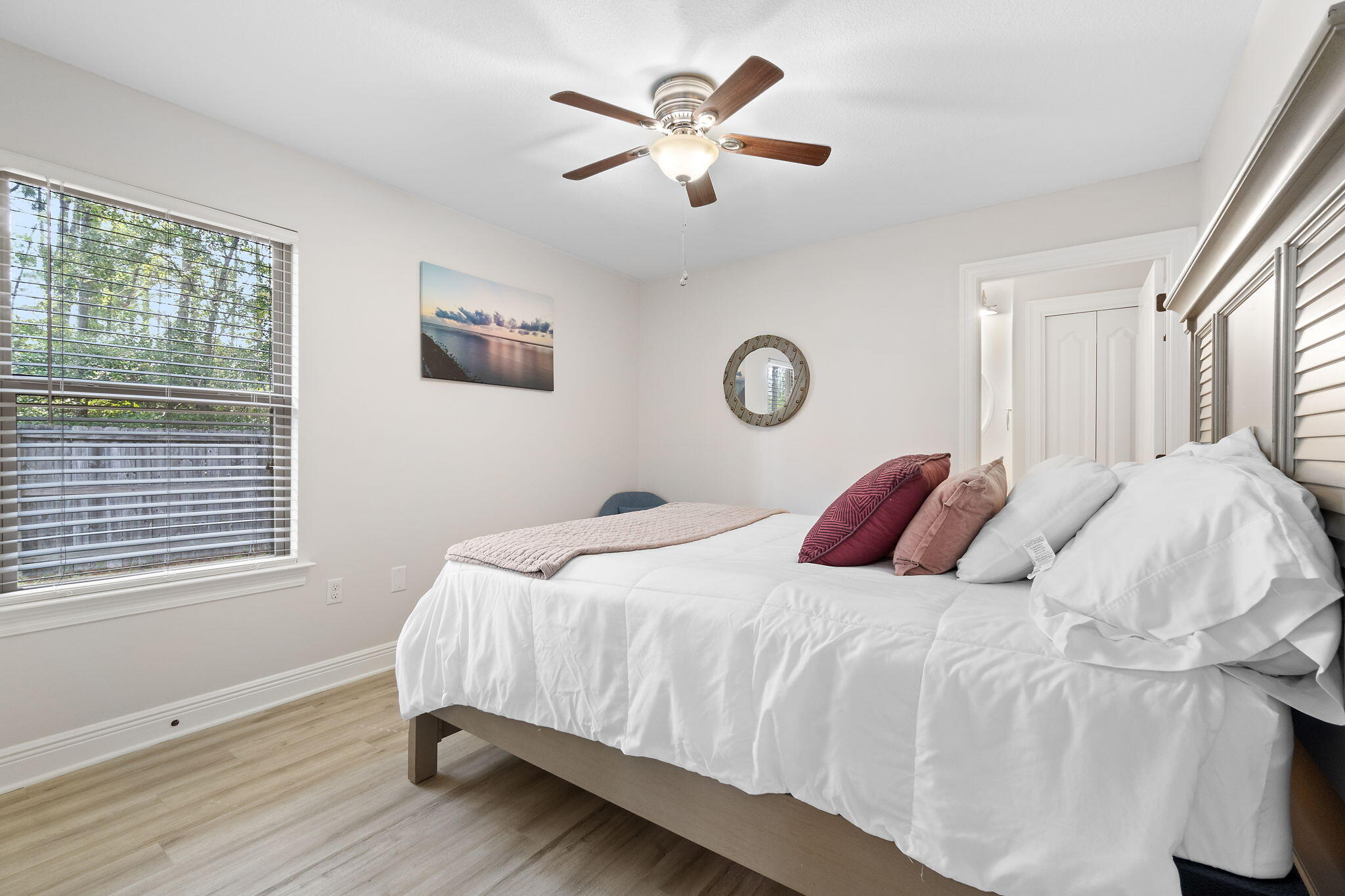 HOLLEY BY THE SEA - Residential