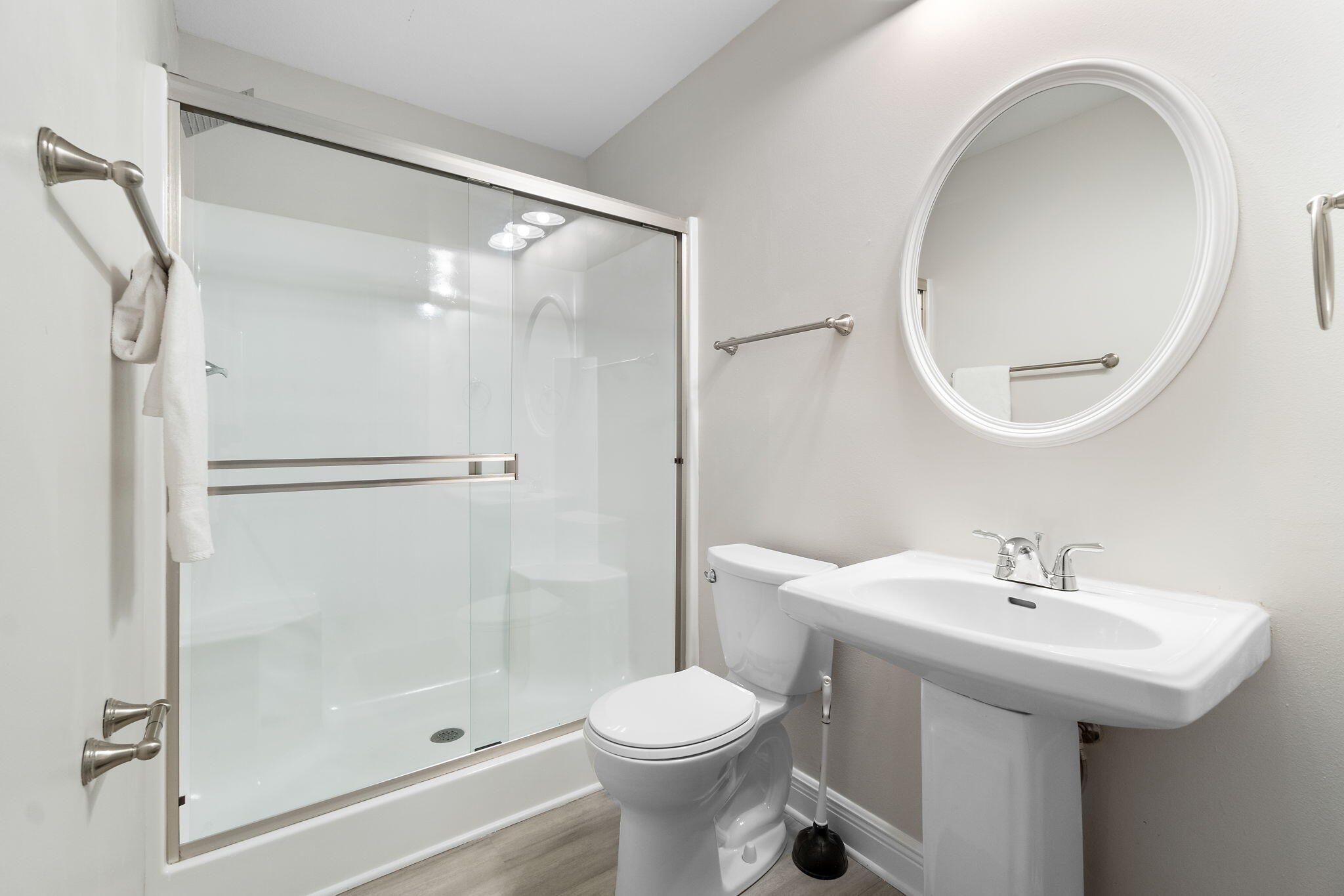 HOLLEY BY THE SEA - Residential
