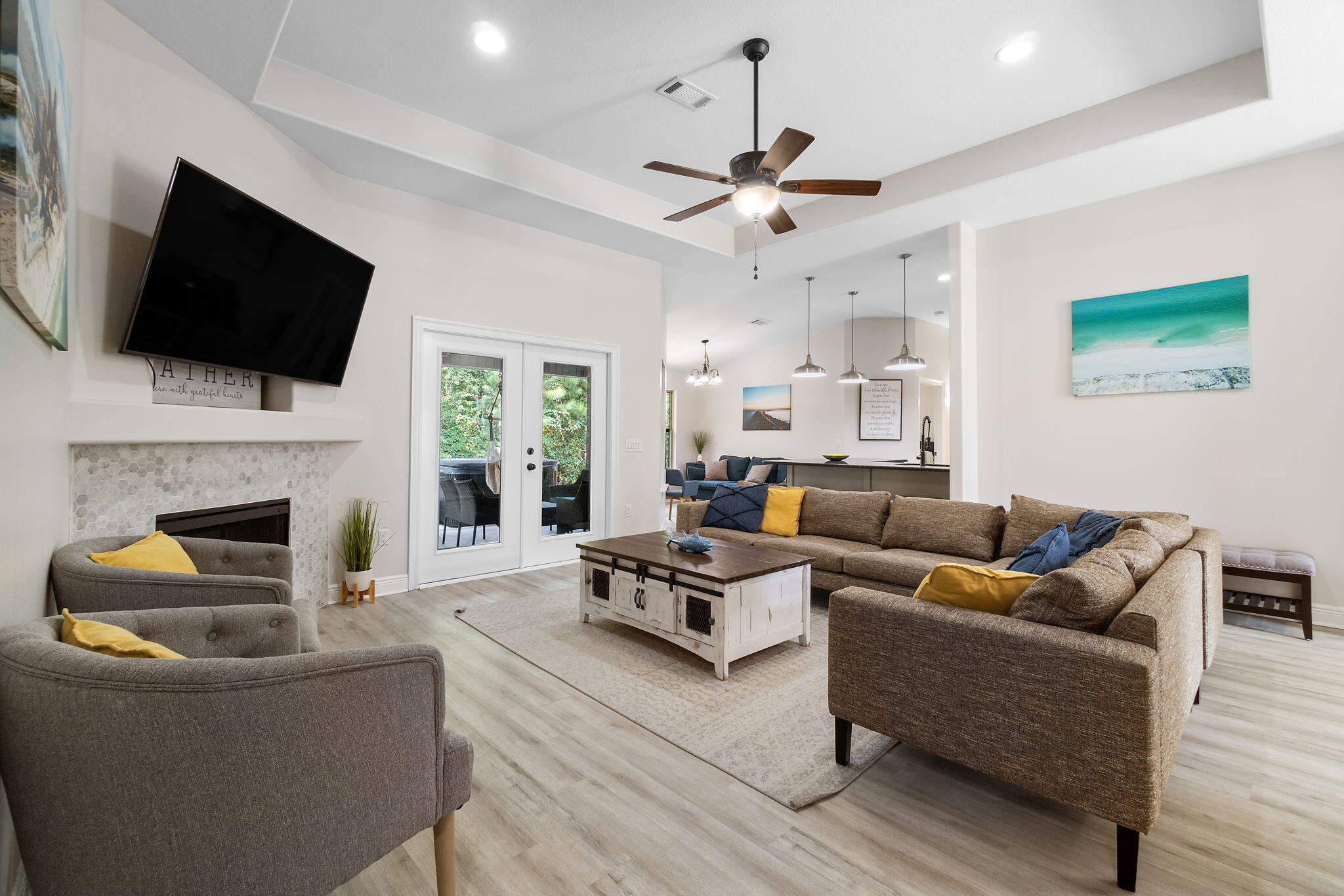 HOLLEY BY THE SEA - Residential