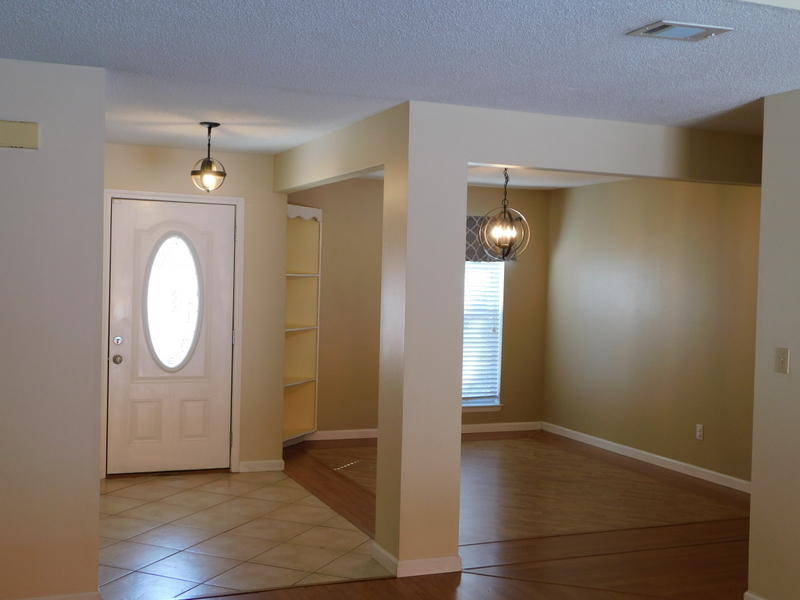 COLLEGE OAKS - Residential