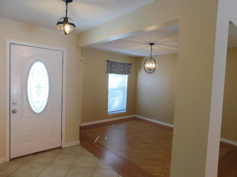 COLLEGE OAKS - Residential