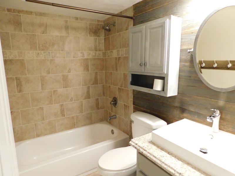 COLLEGE OAKS - Residential