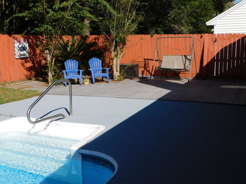 COLLEGE OAKS - Residential