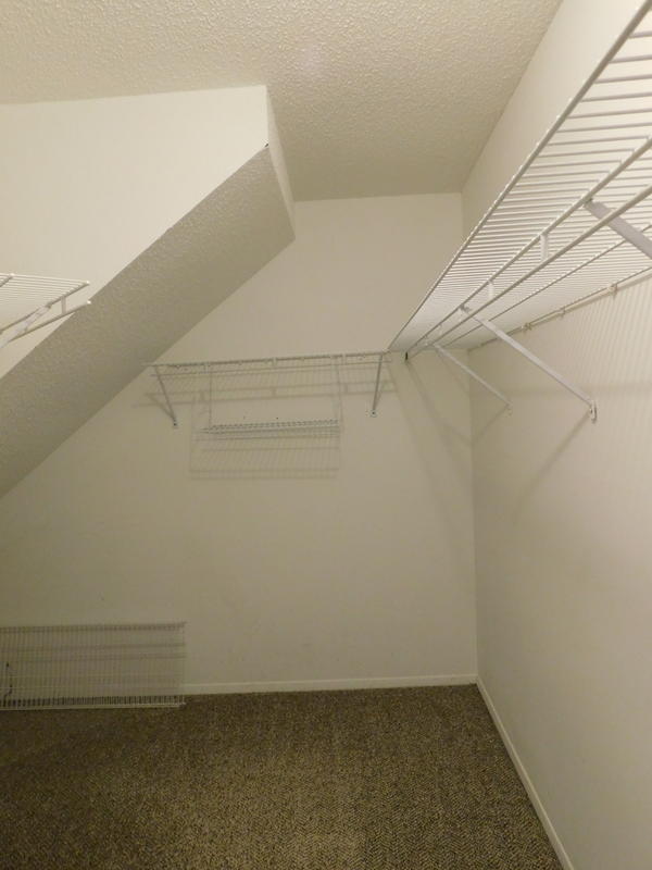 COLLEGE OAKS - Residential